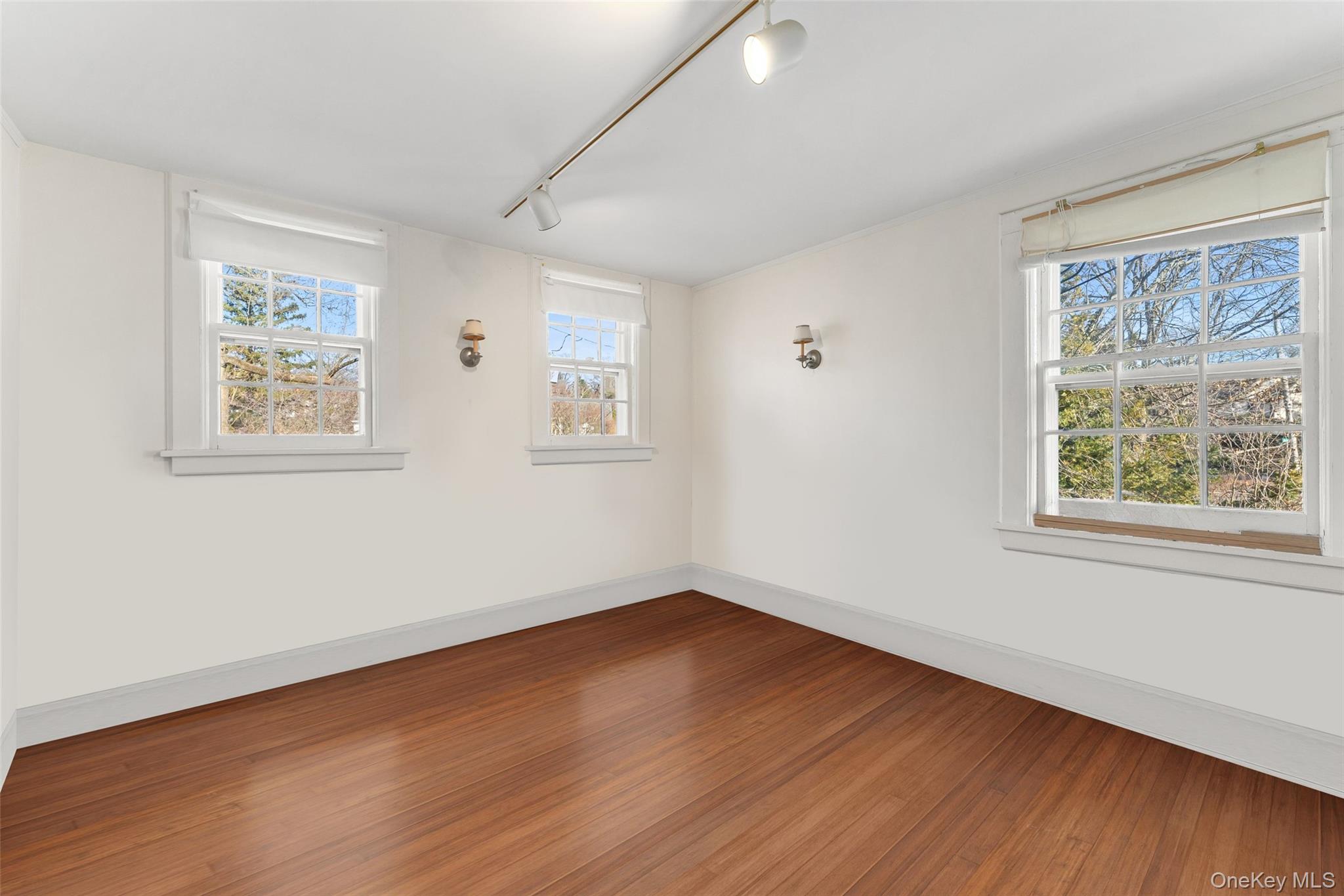 #16 photo, 2 Oakwood Place, Scarsdale , NY 10583