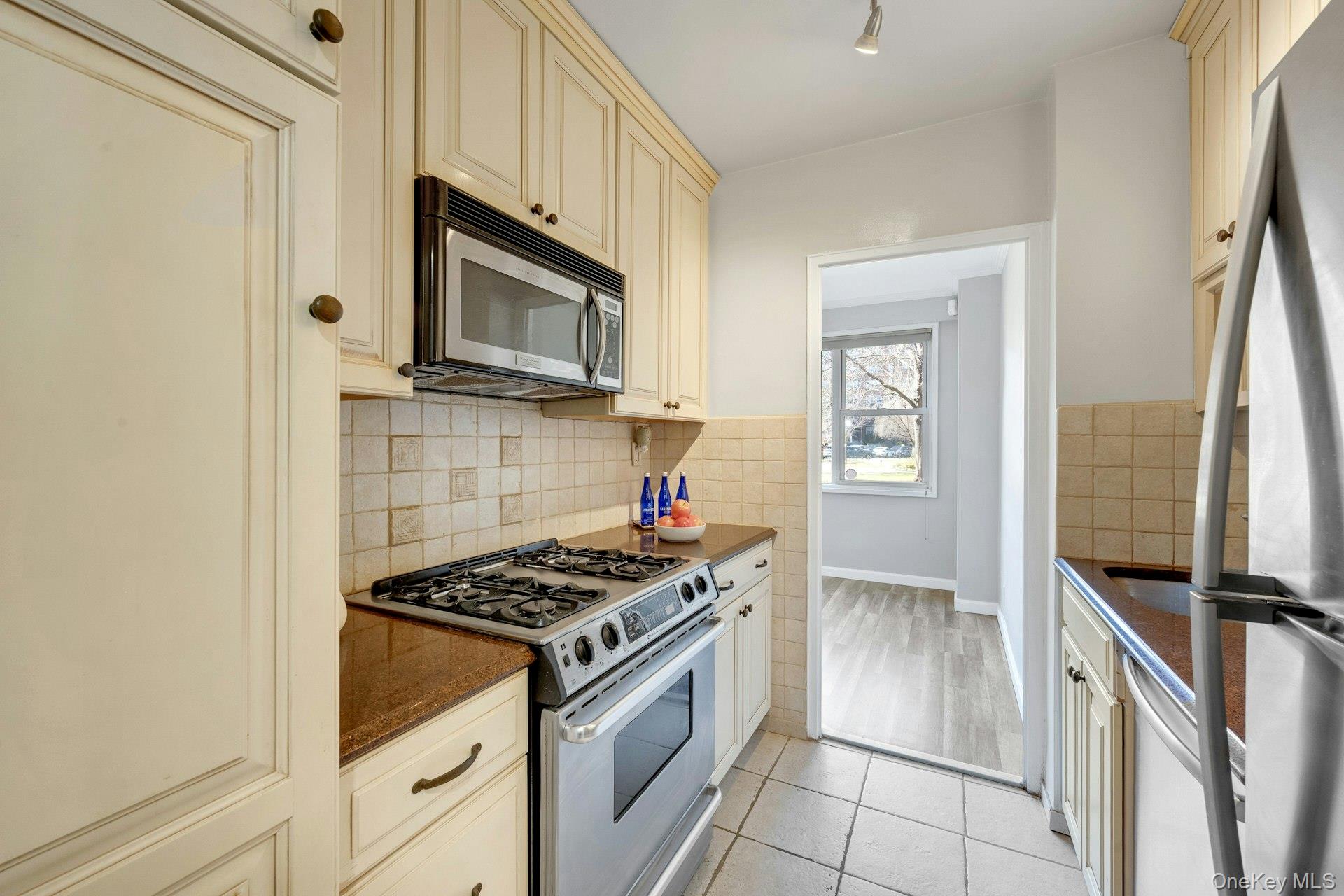 #12 photo, 240 Garth Road, Scarsdale , NY 10583