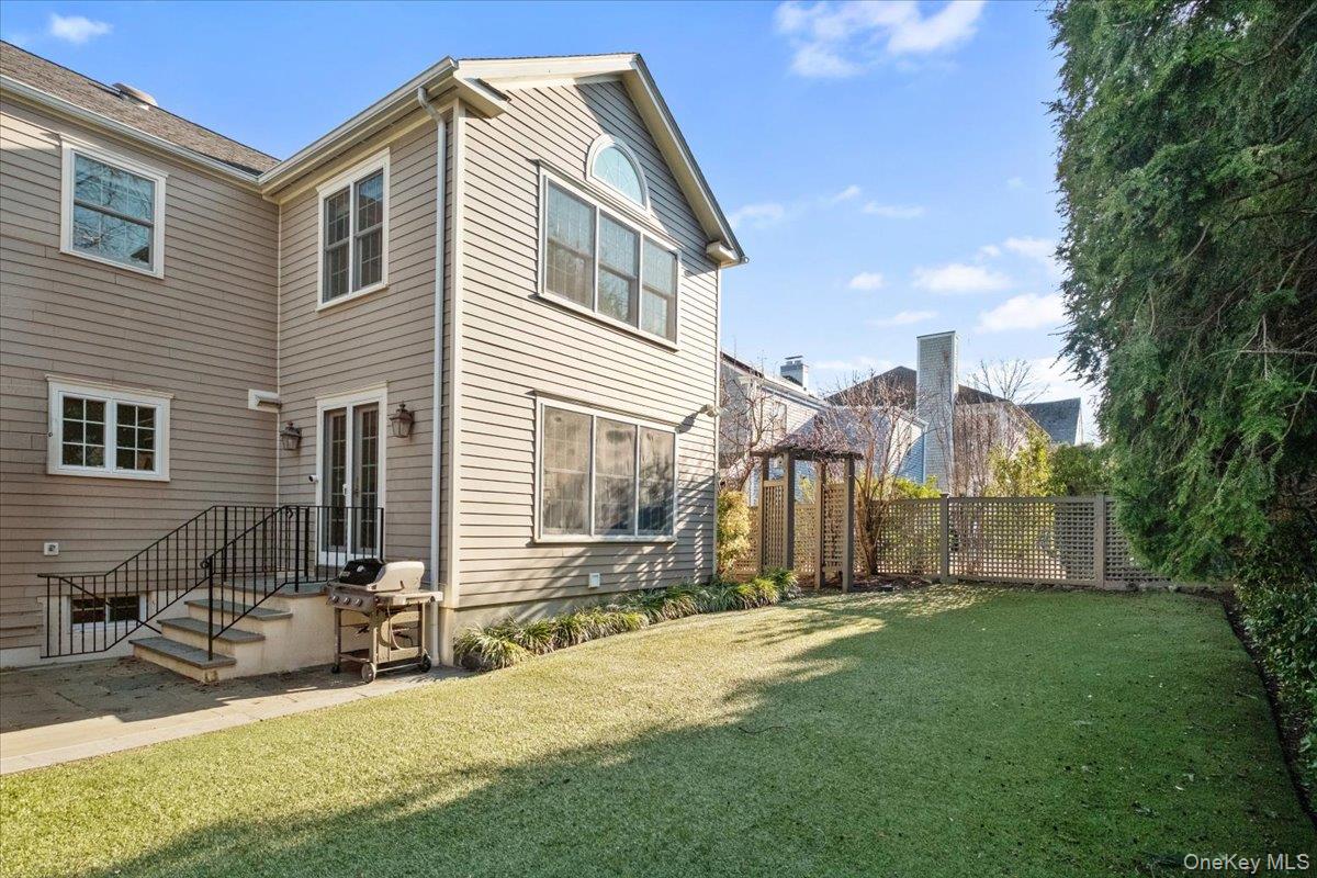 #5 photo, 14 Maple Hill Drive, Larchmont , NY 10538