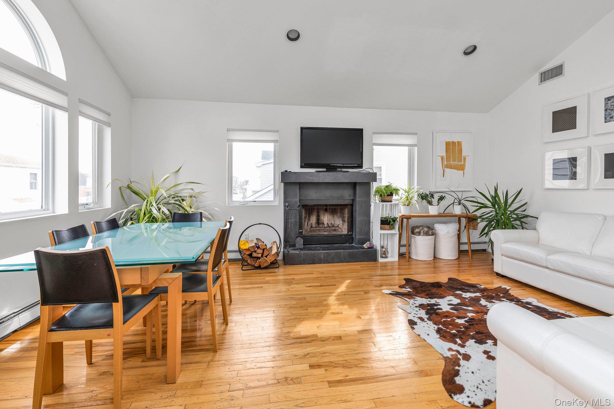 #5 photo, 804 E Chester Street, Long Beach , NY 11561