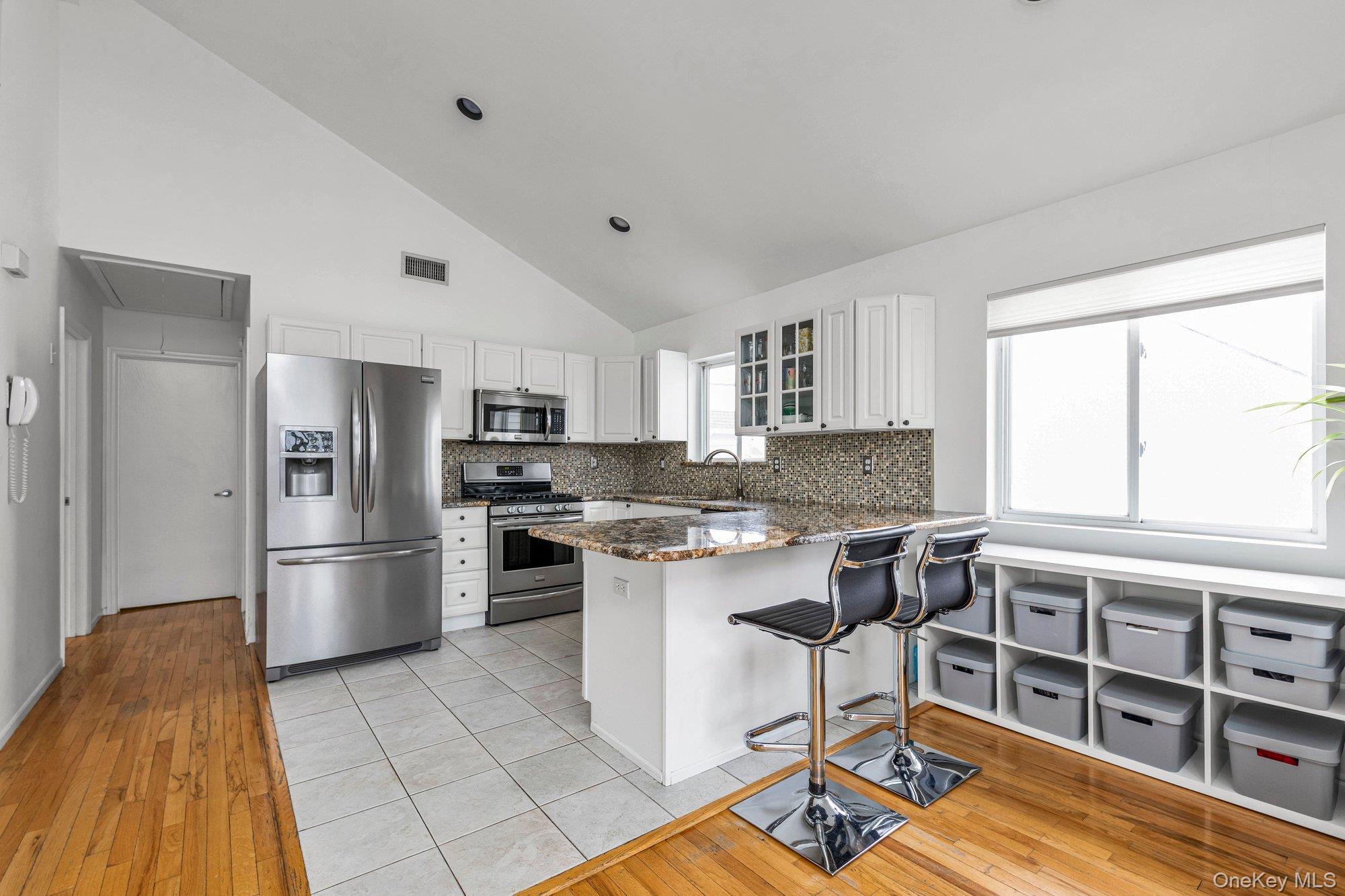 #9 photo, 804 E Chester Street, Long Beach , NY 11561