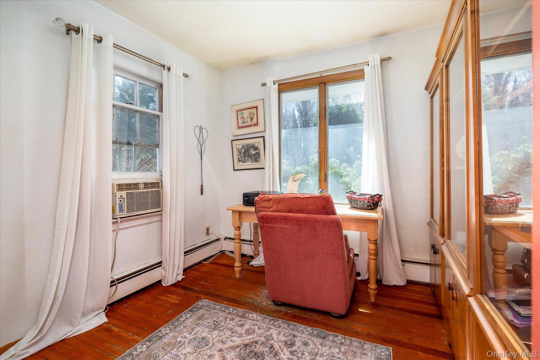 #7 photo, 47 Elwood Road, Huntington , NY 11768