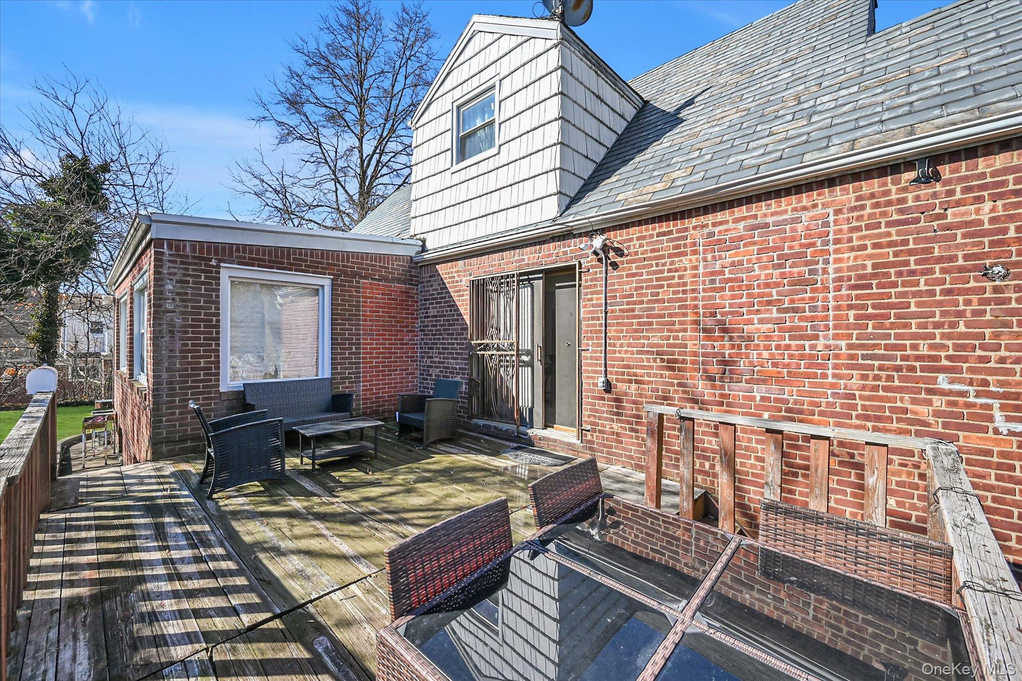 #19 photo, 18432 Cambridge Road, Jamaica Estates , NY 11432