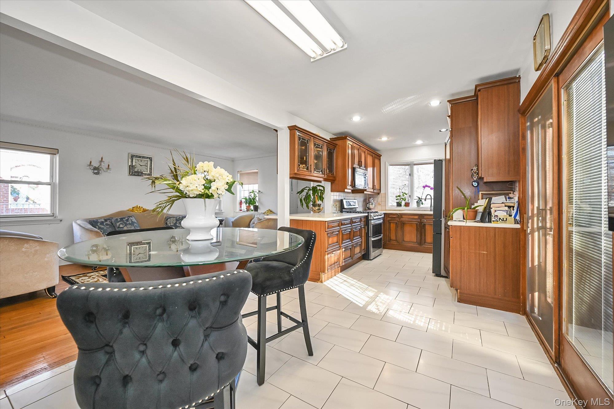 #7 photo, 18432 Cambridge Road, Jamaica Estates , NY 11432