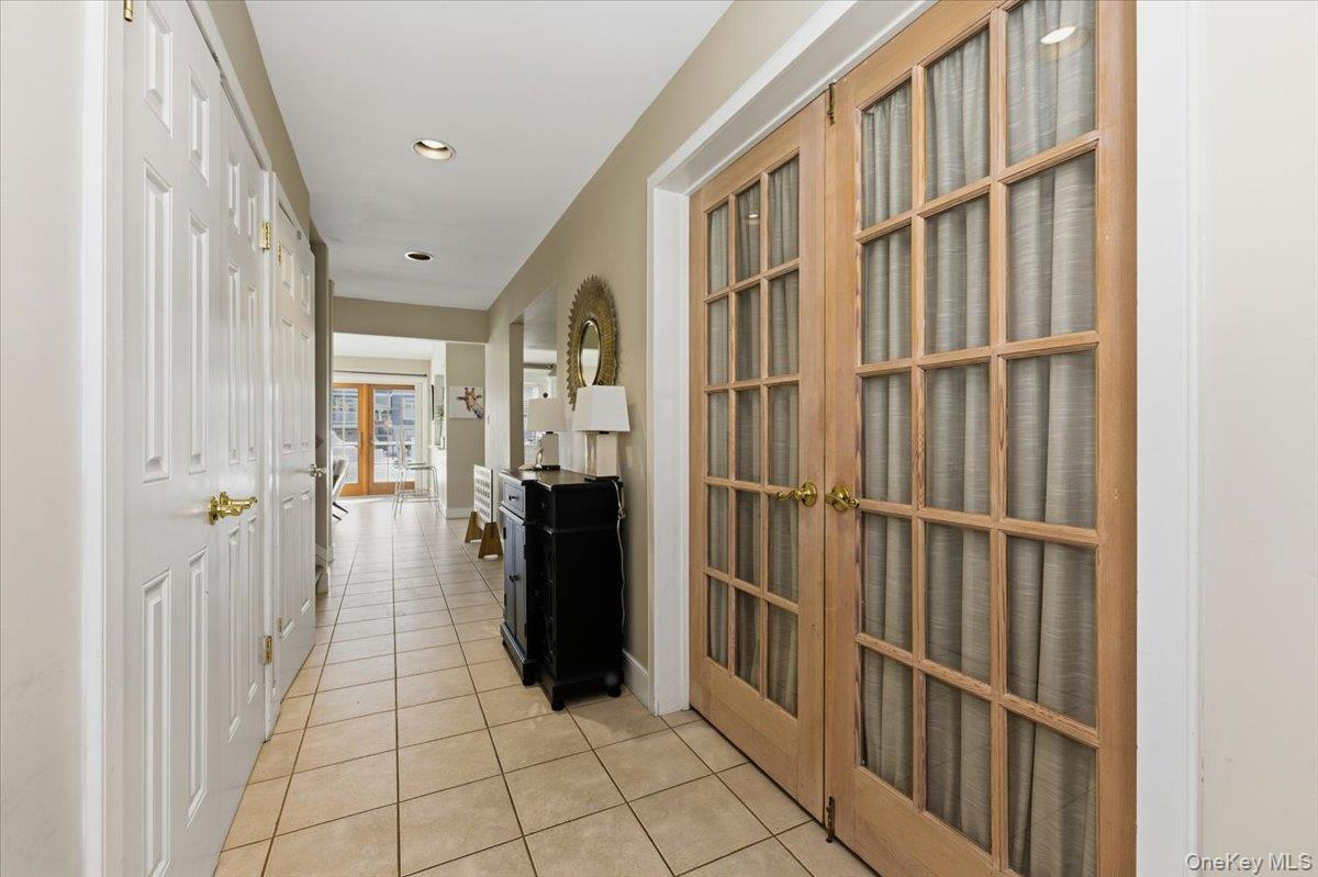 #2 photo, 14 Vinton  Street, Нассау ‖ Long Beach , NY 11561