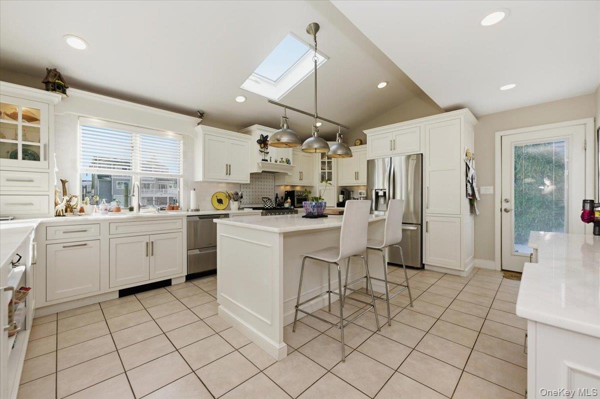 #5 photo, 14 Vinton  Street, Нассау ‖ Long Beach , NY 11561