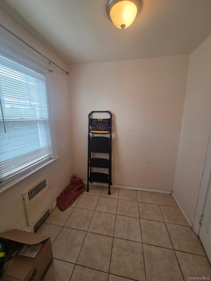 #3 photo, 42 Sunset Drive, Hempstead , NY 11550