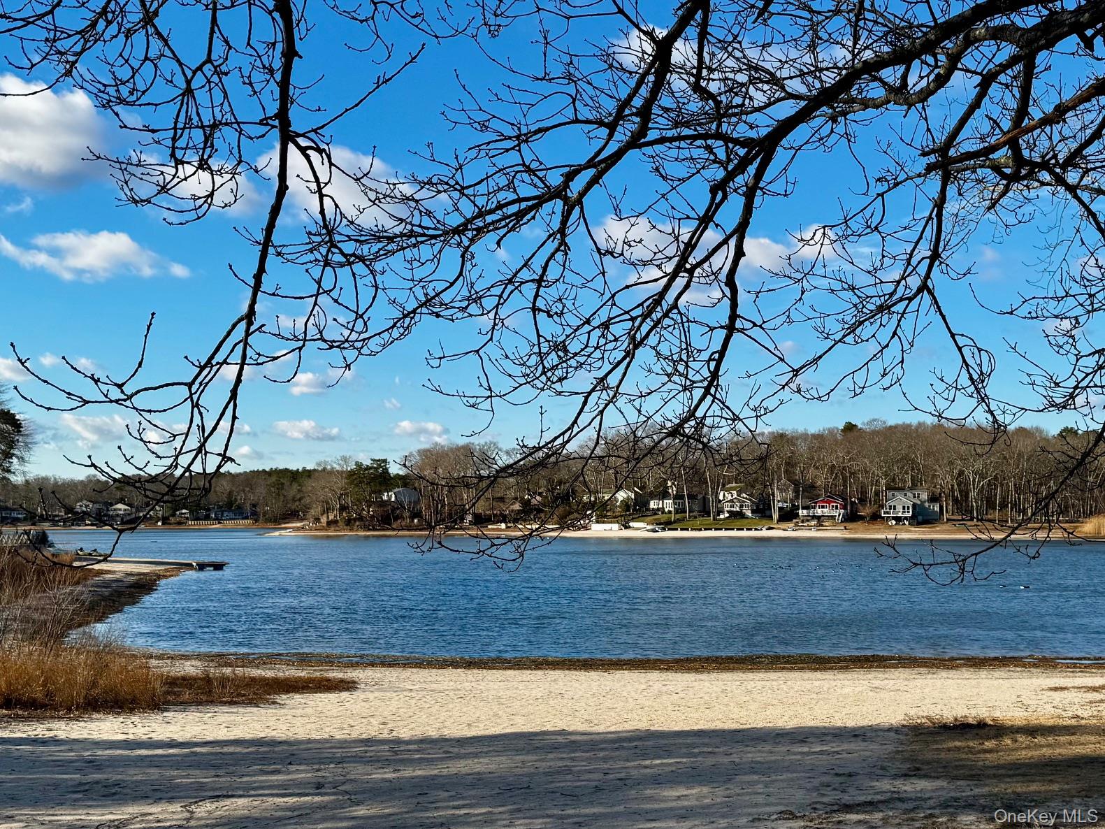 #13 photo, 180 Lakeside Trail, سوفولك Ridge , NY 11961