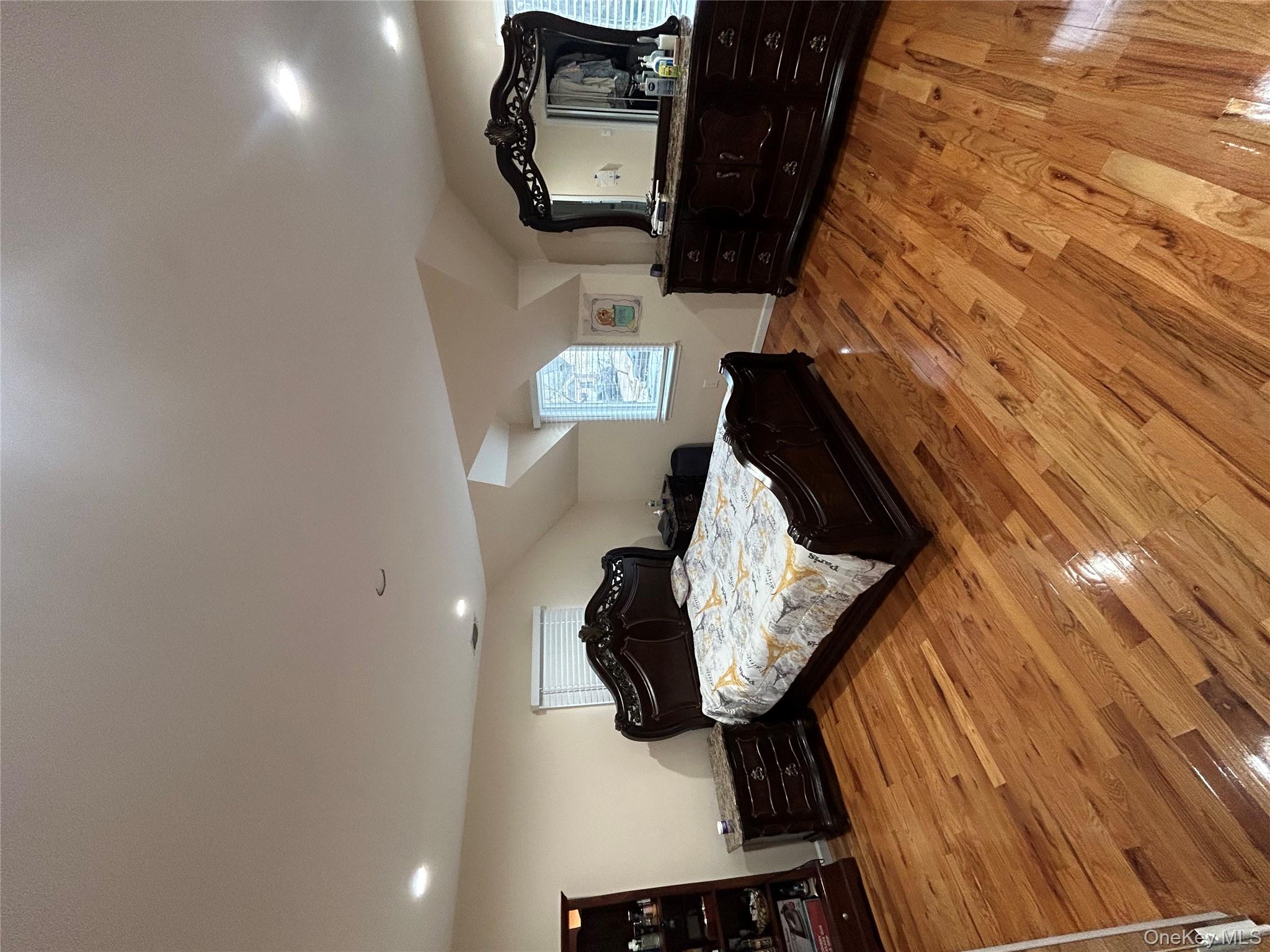 #11 photo, 869 Demott Avenue, Baldwin , NY 11510