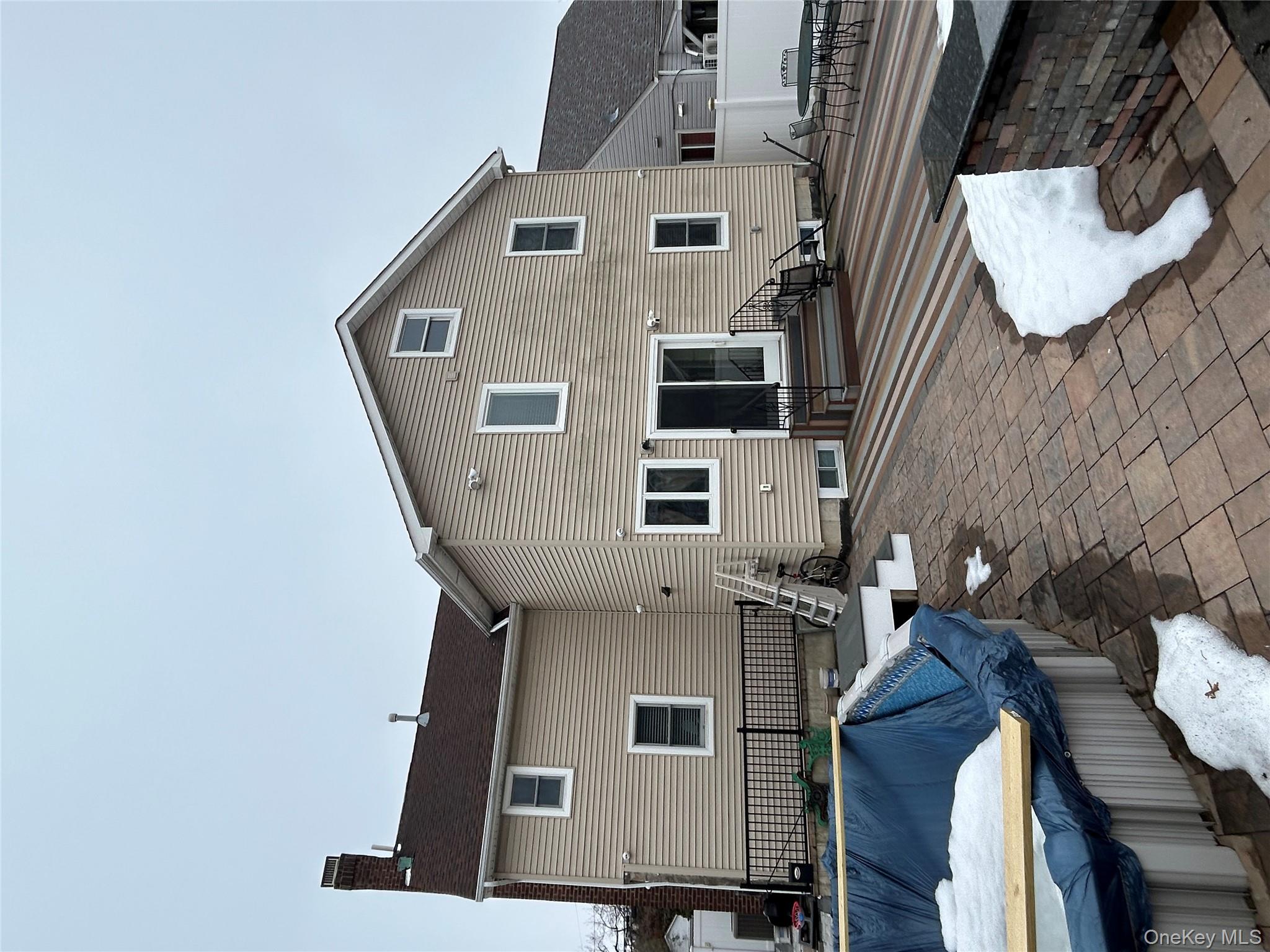 #2 photo, 869 Demott Avenue, Baldwin , NY 11510