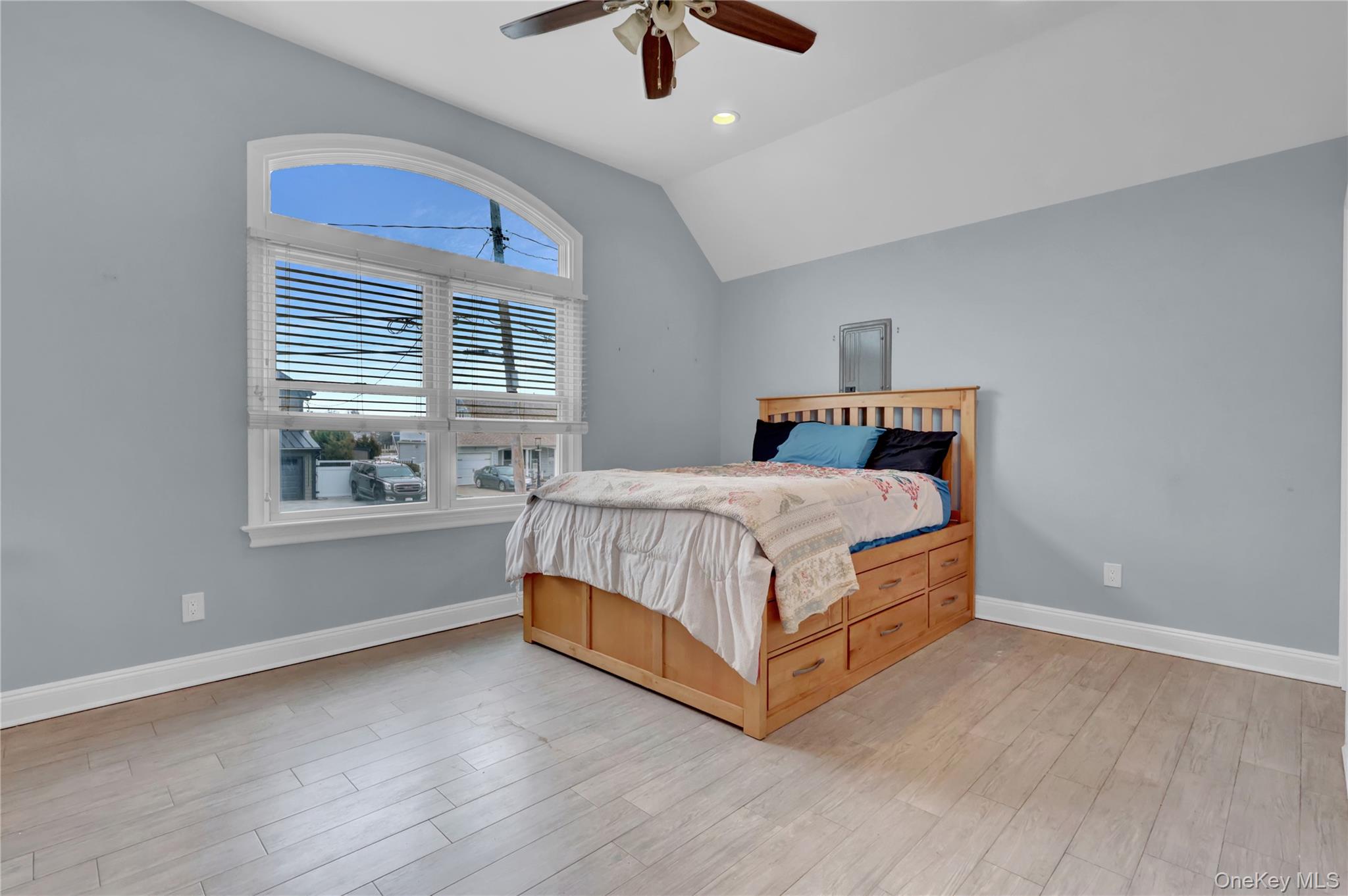 #10 photo, 10 Beach Road, 長島 Massapequa , NY 11758