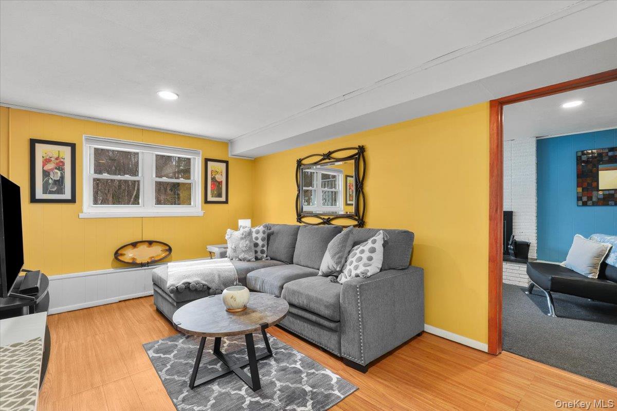 #17 photo, 4 Ridgewood Terrace, 뉴욕주 Poughkeepsie , NY 12603