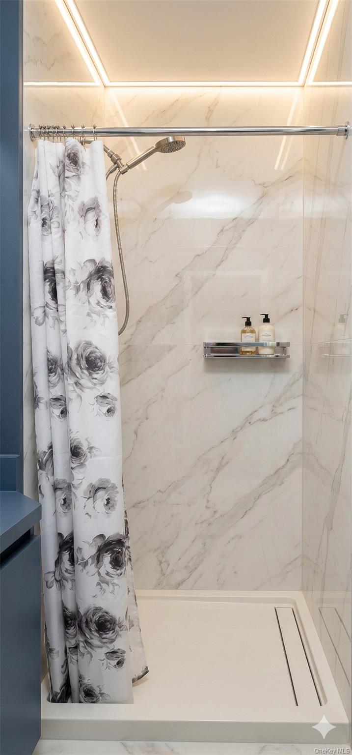 #7 photo, 3169 Miles Avenue, 브롱크스 Bronx , NY 10465