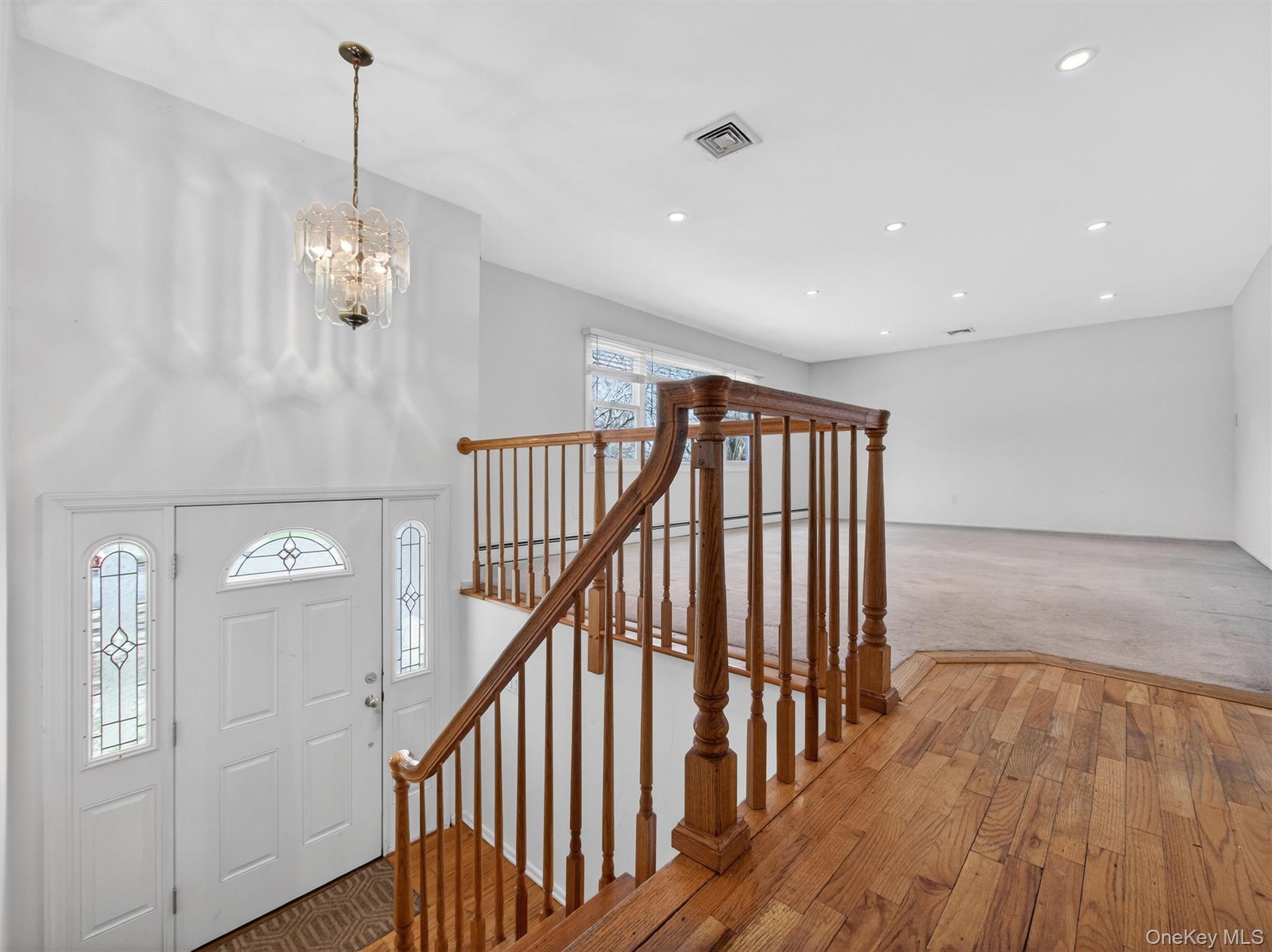 #10 photo, 8 Hampton Road, Airmont , NY 10901