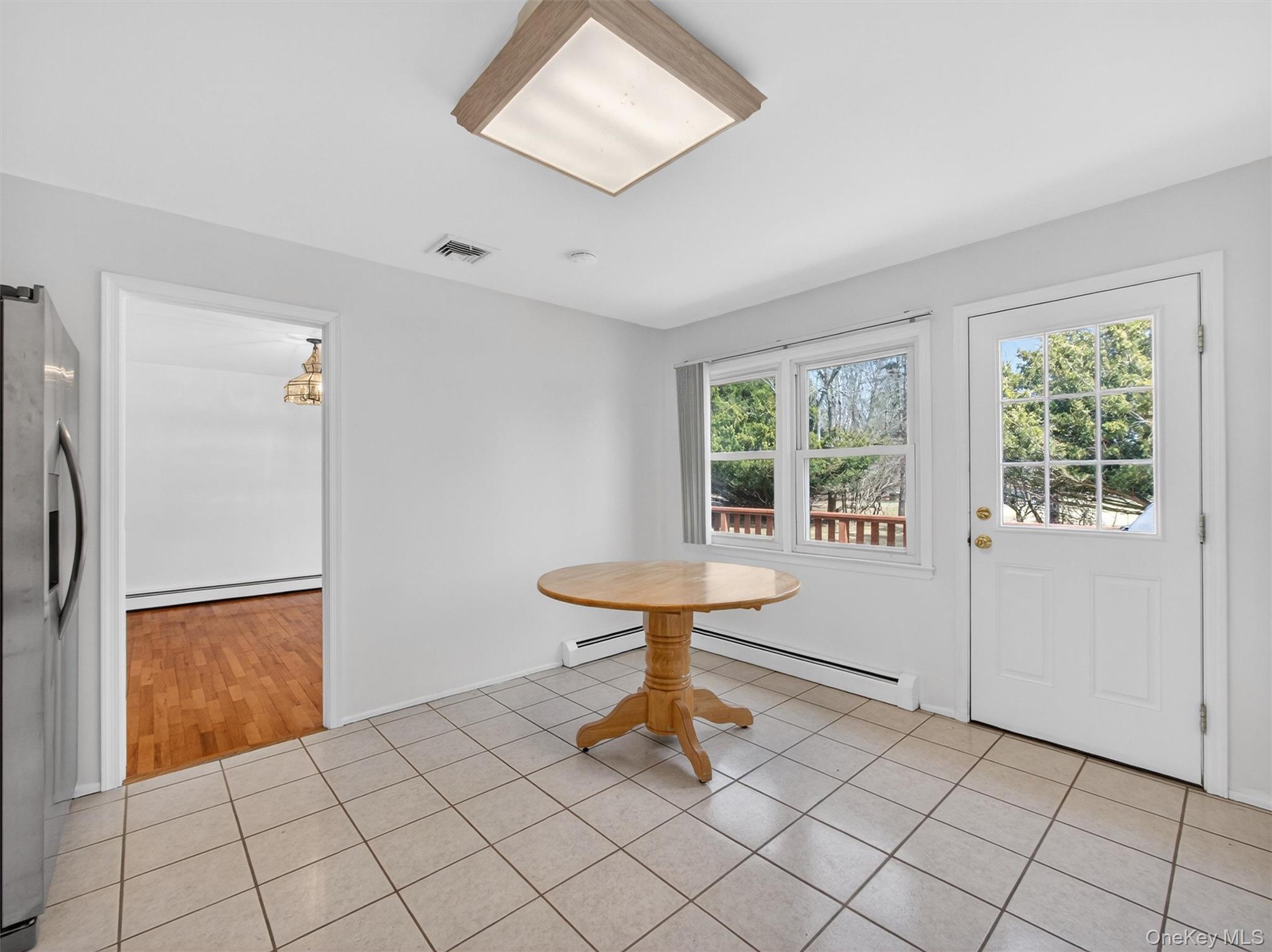 #20 photo, 8 Hampton Road, Airmont , NY 10901