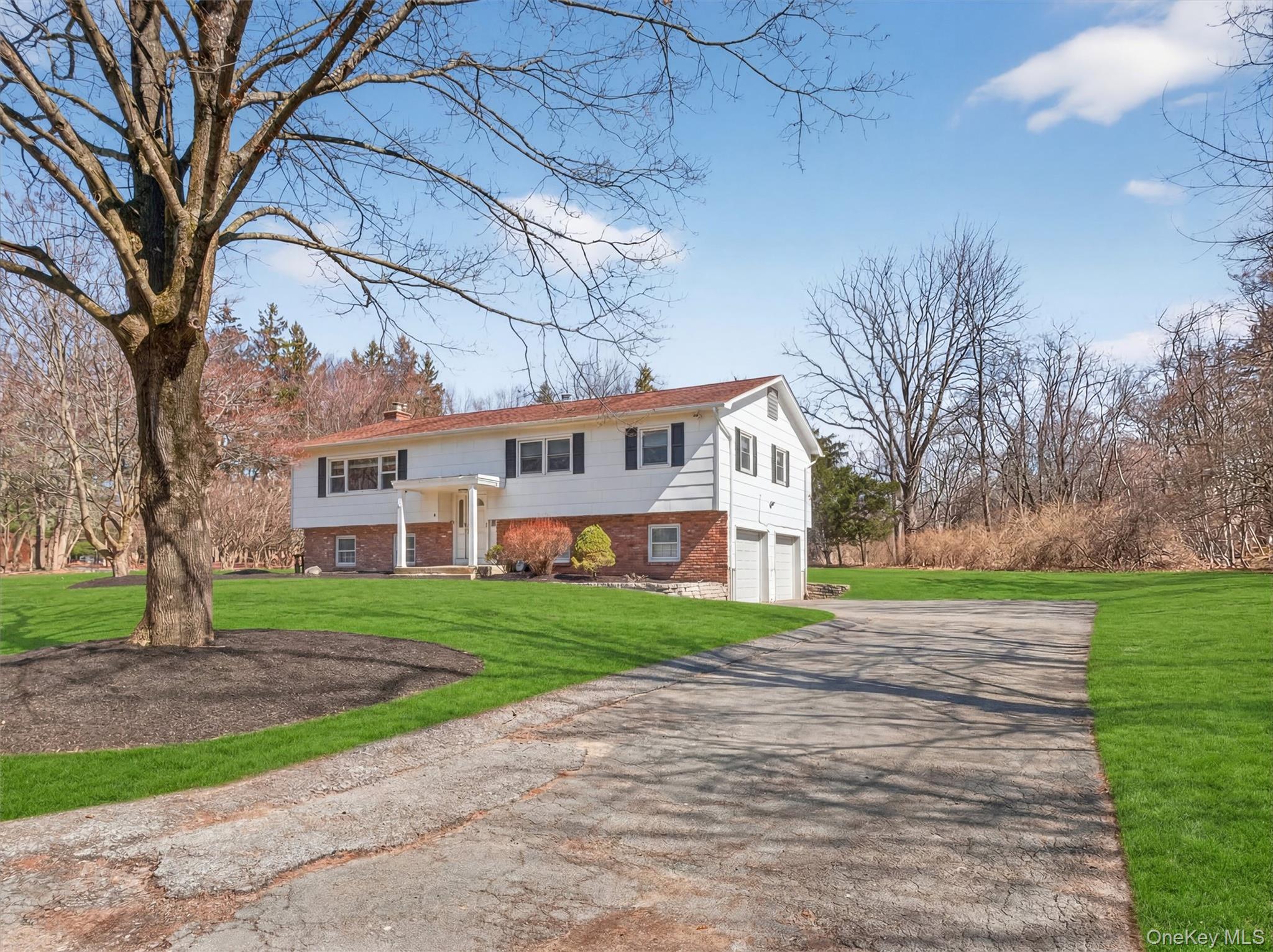 #7 photo, 8 Hampton Road, Airmont , NY 10901