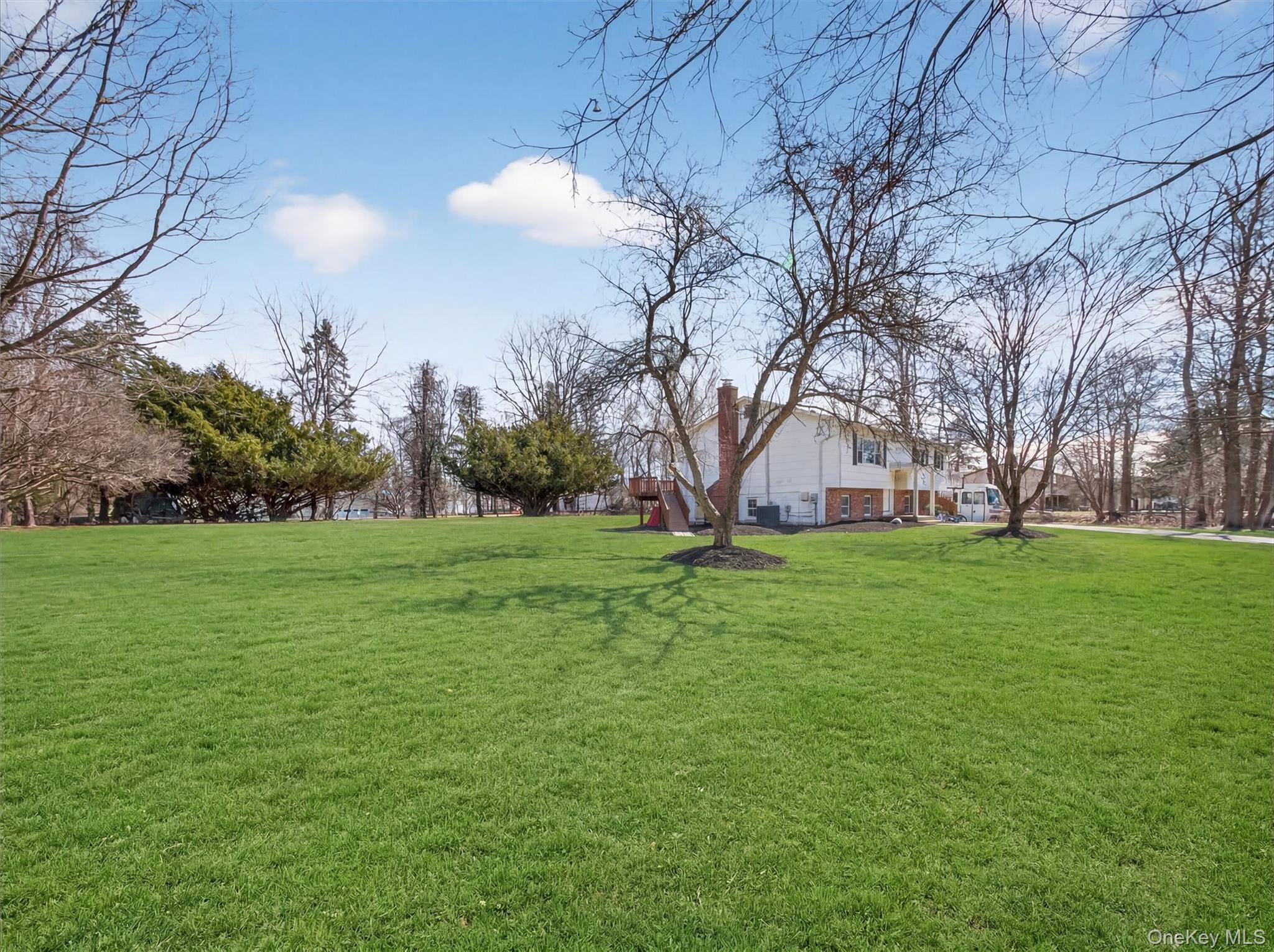 #8 photo, 8 Hampton Road, Airmont , NY 10901