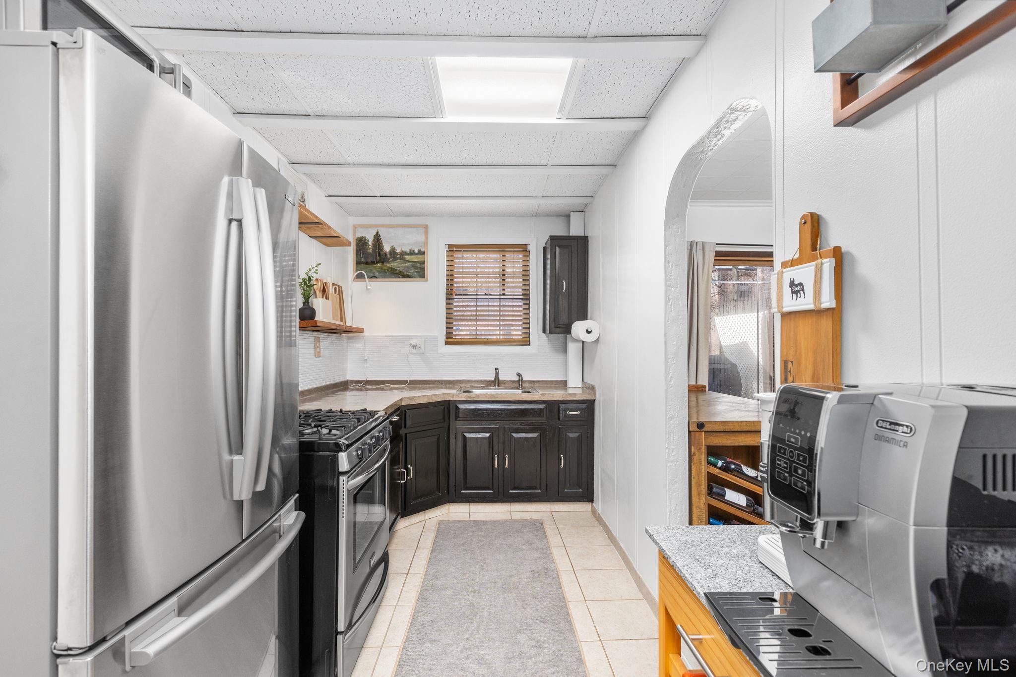 #12 photo, 1835 Narragansett Avenue, Bronx , NY 10461