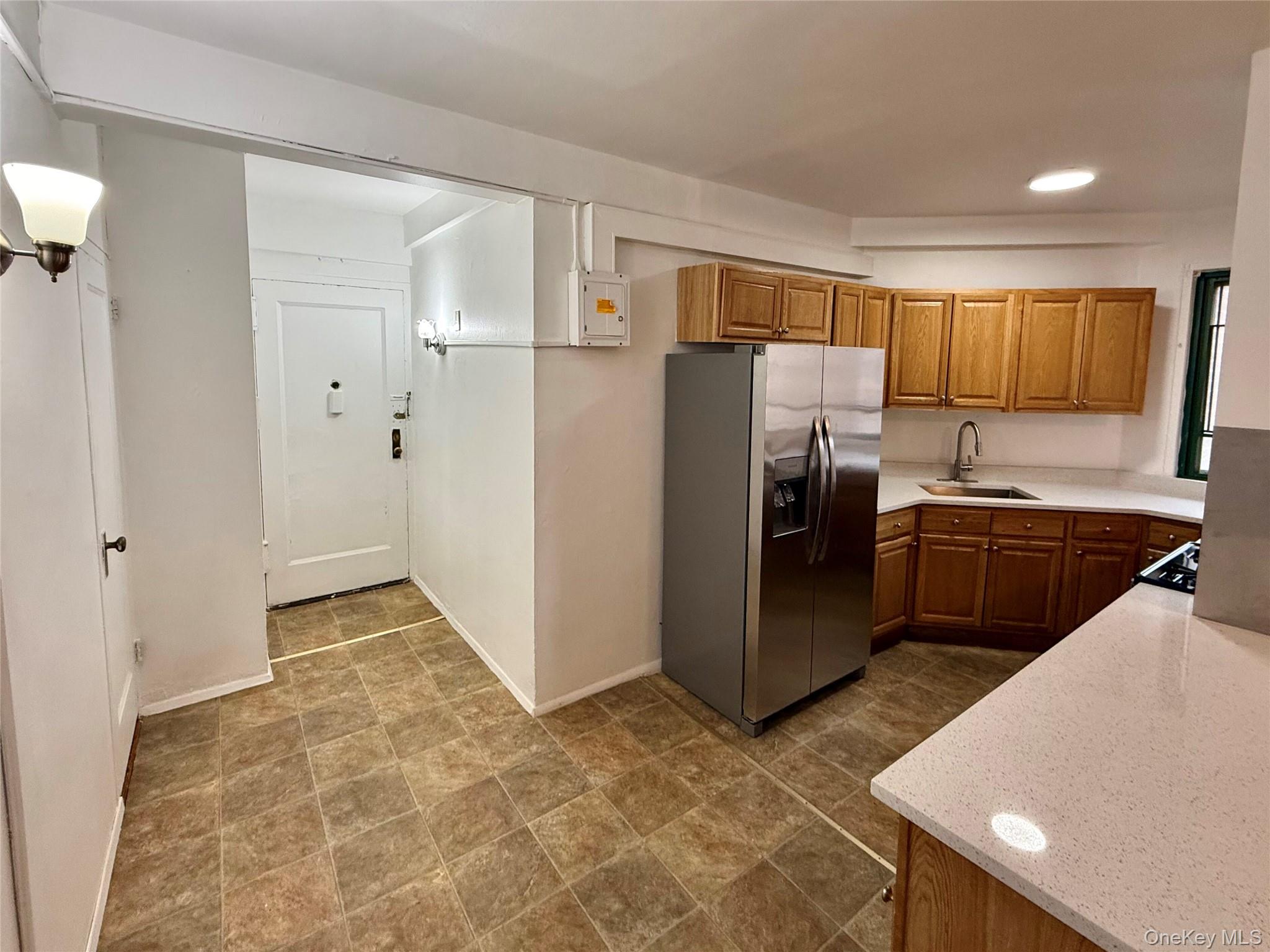 #3 photo, 1562 Unionport Road, Бронкс ‖ Bronx , NY 10462