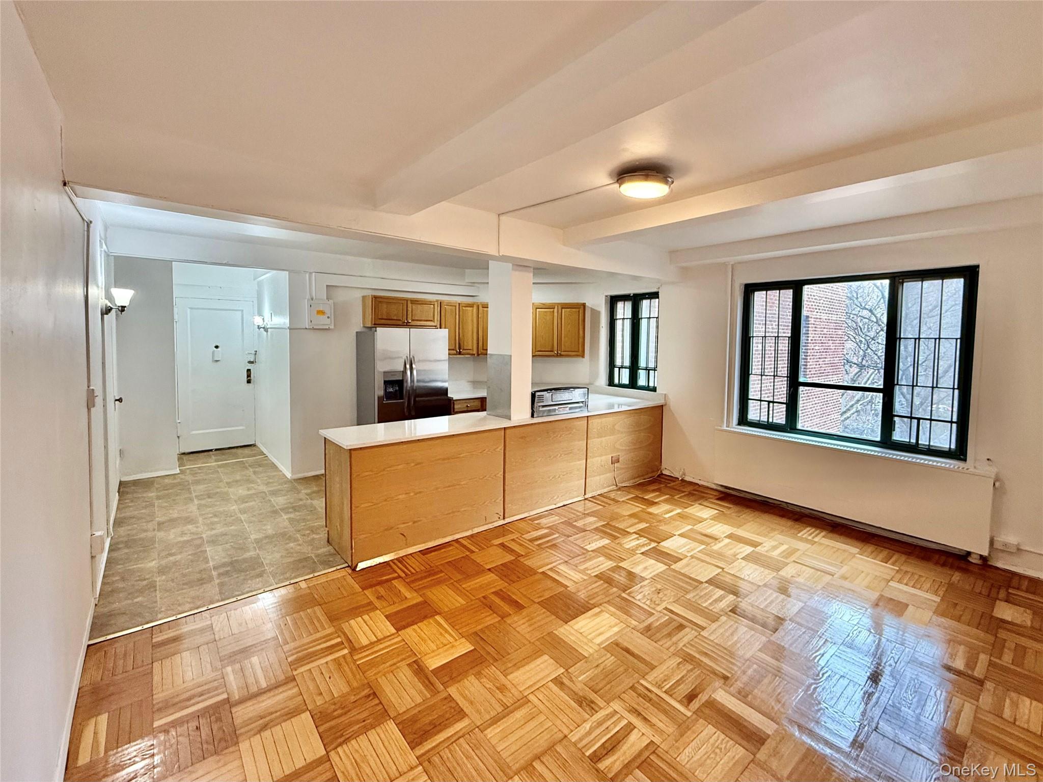 #7 photo, 1562 Unionport Road, Бронкс ‖ Bronx , NY 10462