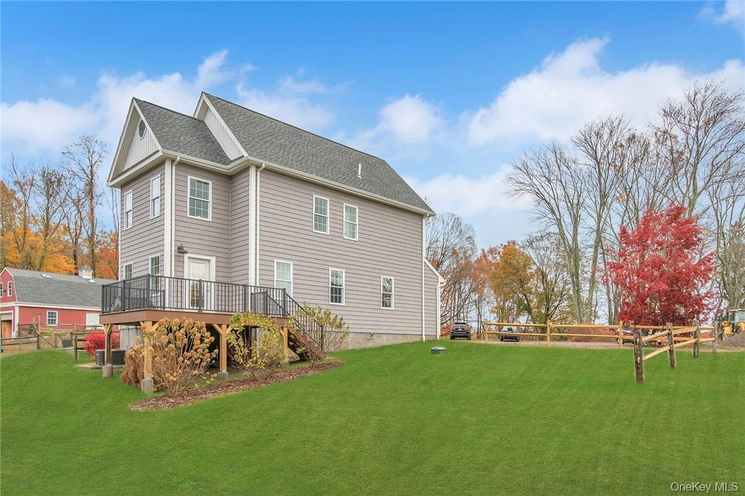 #18 photo, 237 Tomahawk Street, Baldwin Place , NY 10505