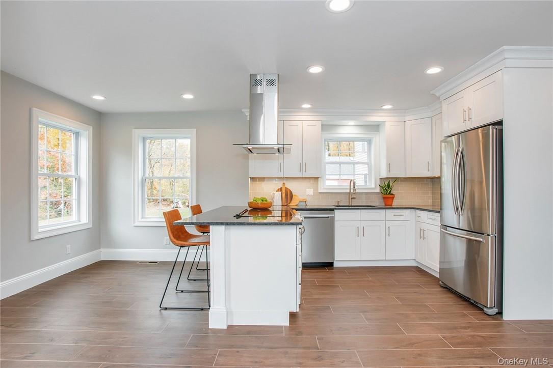 #4 photo, 237 Tomahawk Street, Baldwin Place , NY 10505