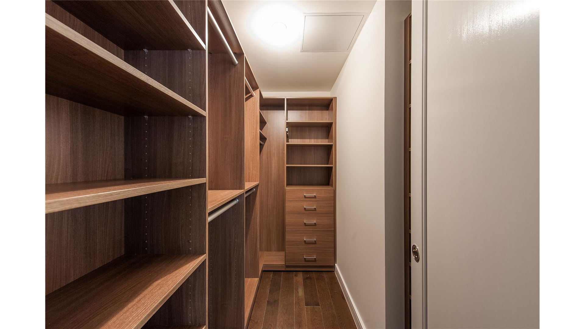 #9 photo, 425 W 50TH Street, Манхэттен ‖ Hell's Kitchen , NY 10019