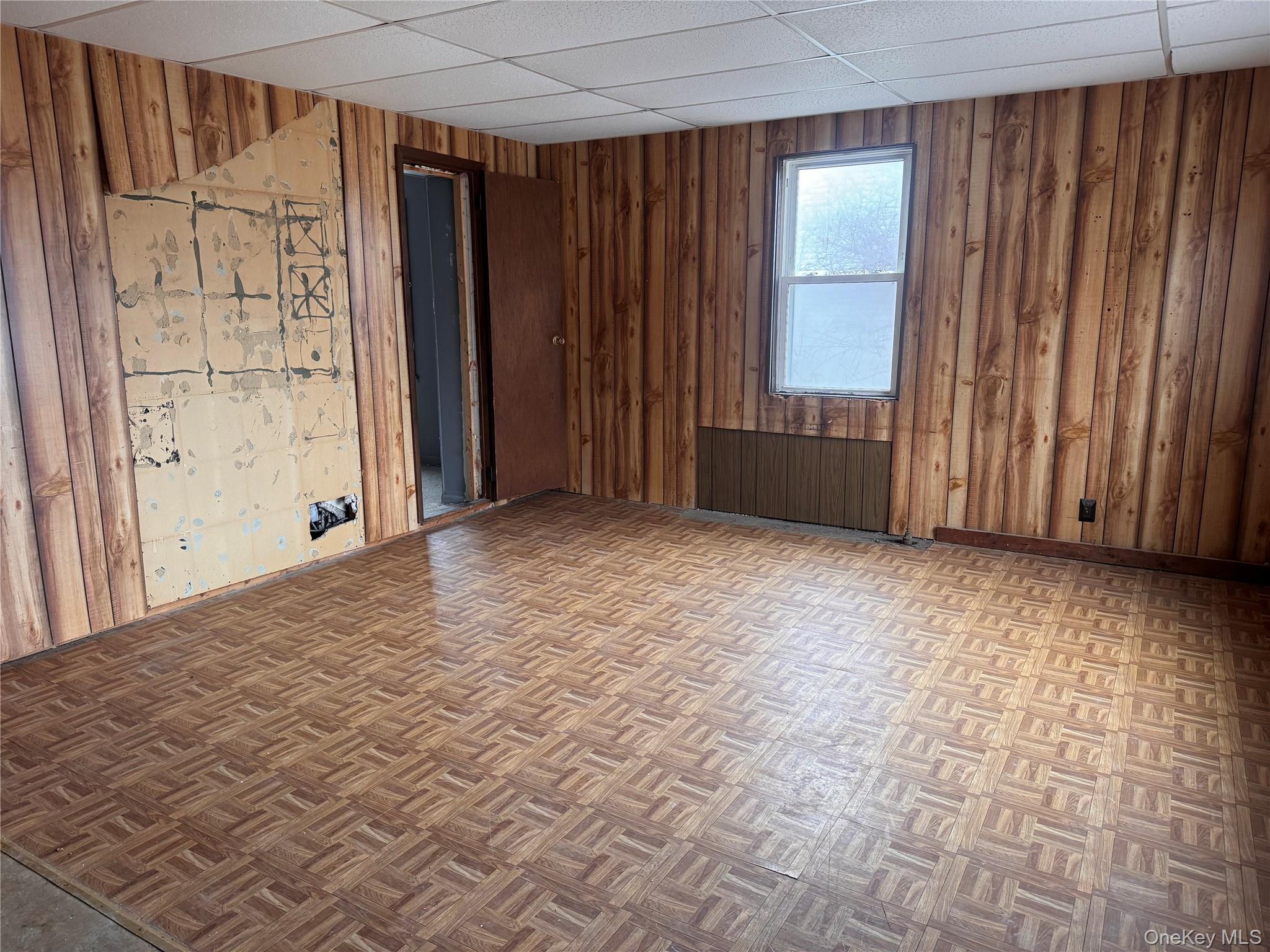 #3 photo, 93 Vermont Avenue, Саффолк ‖ West Babylon , NY 11704