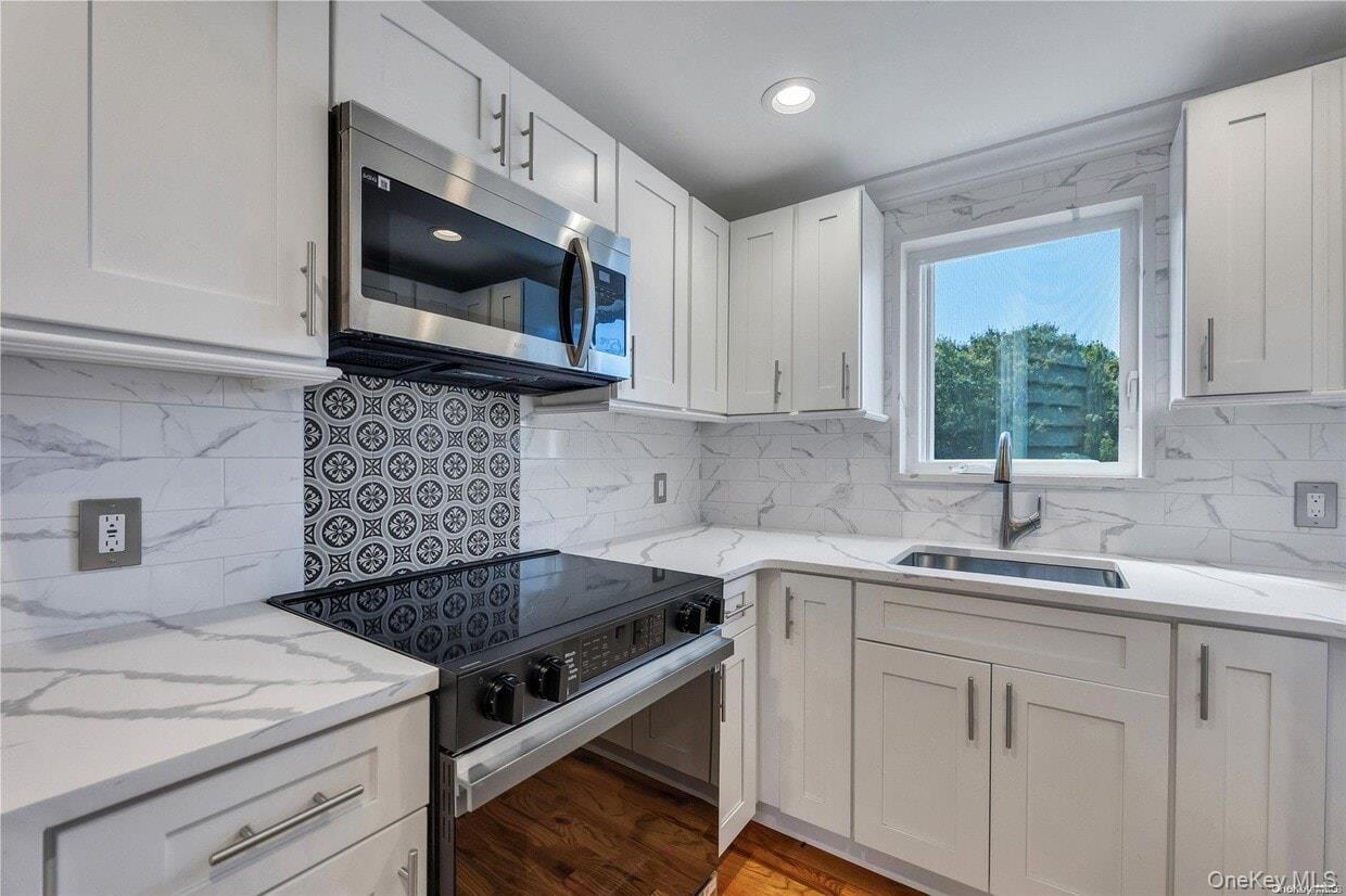 #11 photo, 177 Waverly Avenue, Patchogue , NY 11772