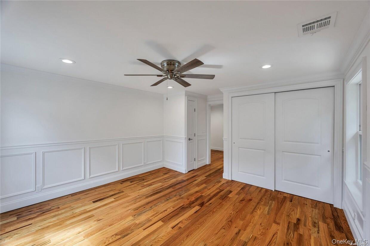 #4 photo, 177 Waverly Avenue, Patchogue , NY 11772