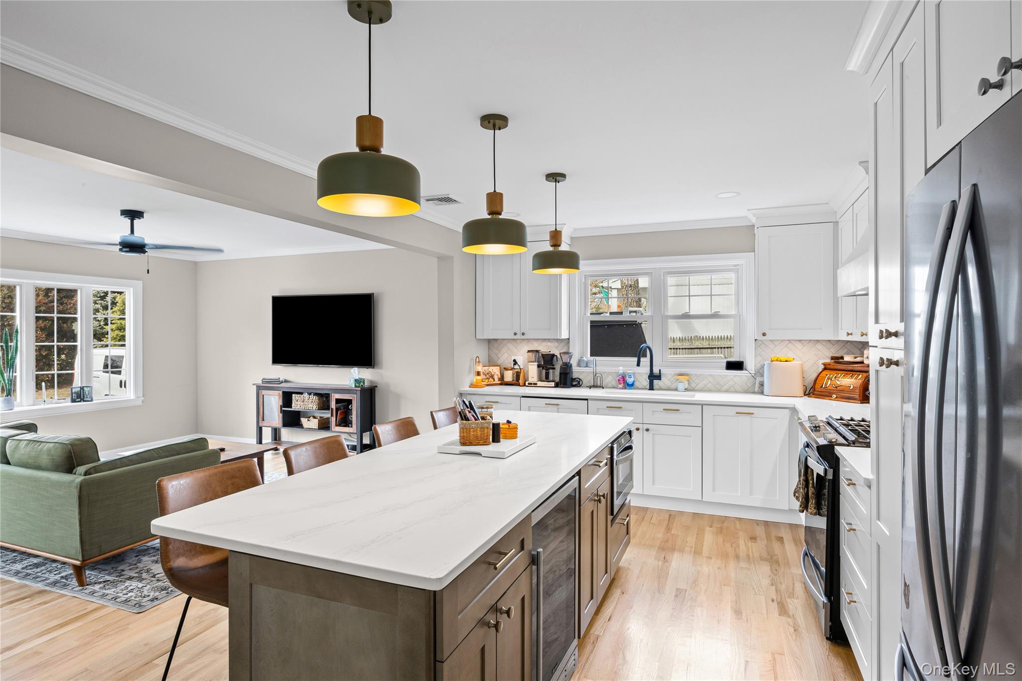 #10 photo, 41 Gillette Avenue, Bayport , NY 11705