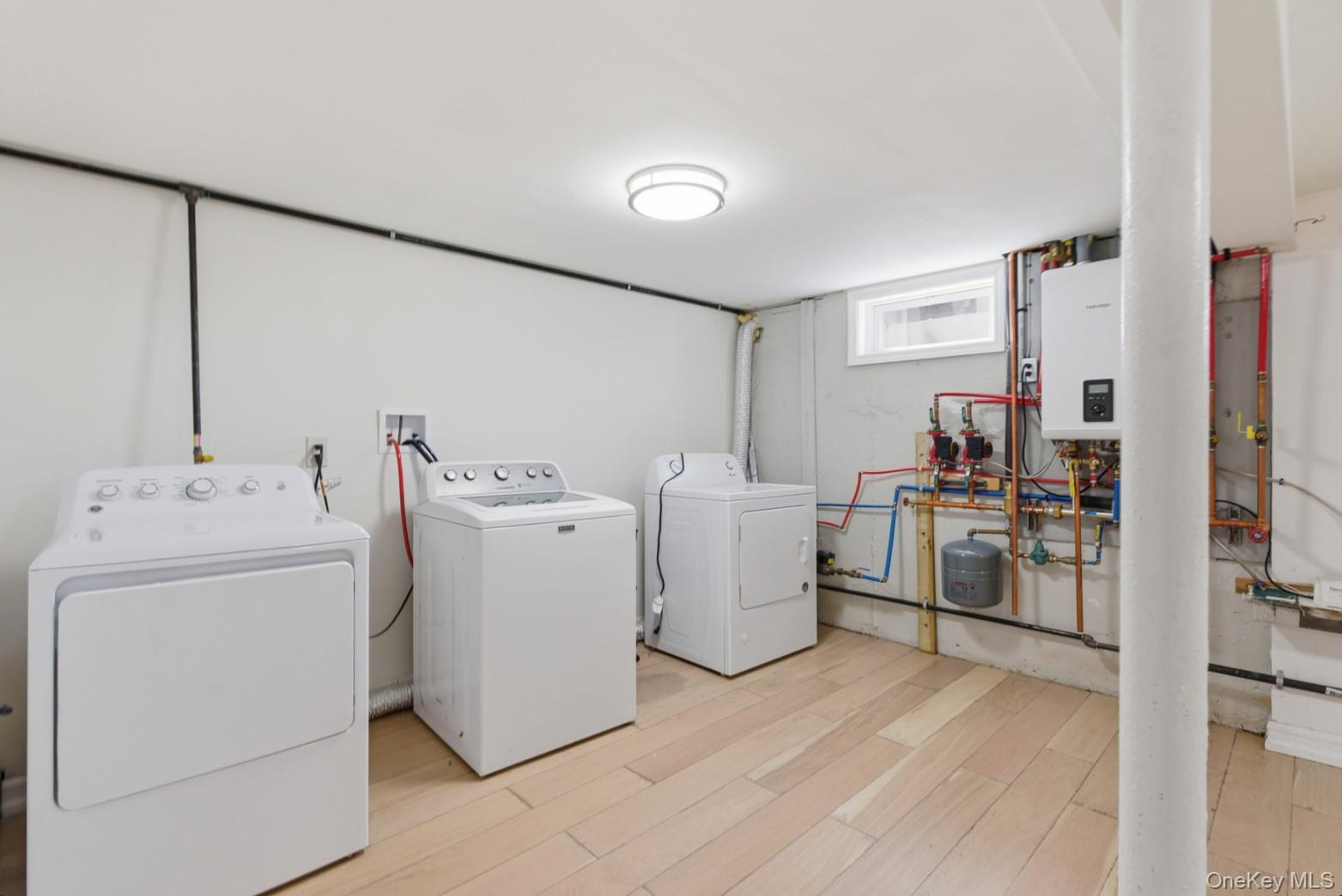 #17 photo, 1374 Prospect Avenue, 롱 아일랜드 East Meadow , NY 11554