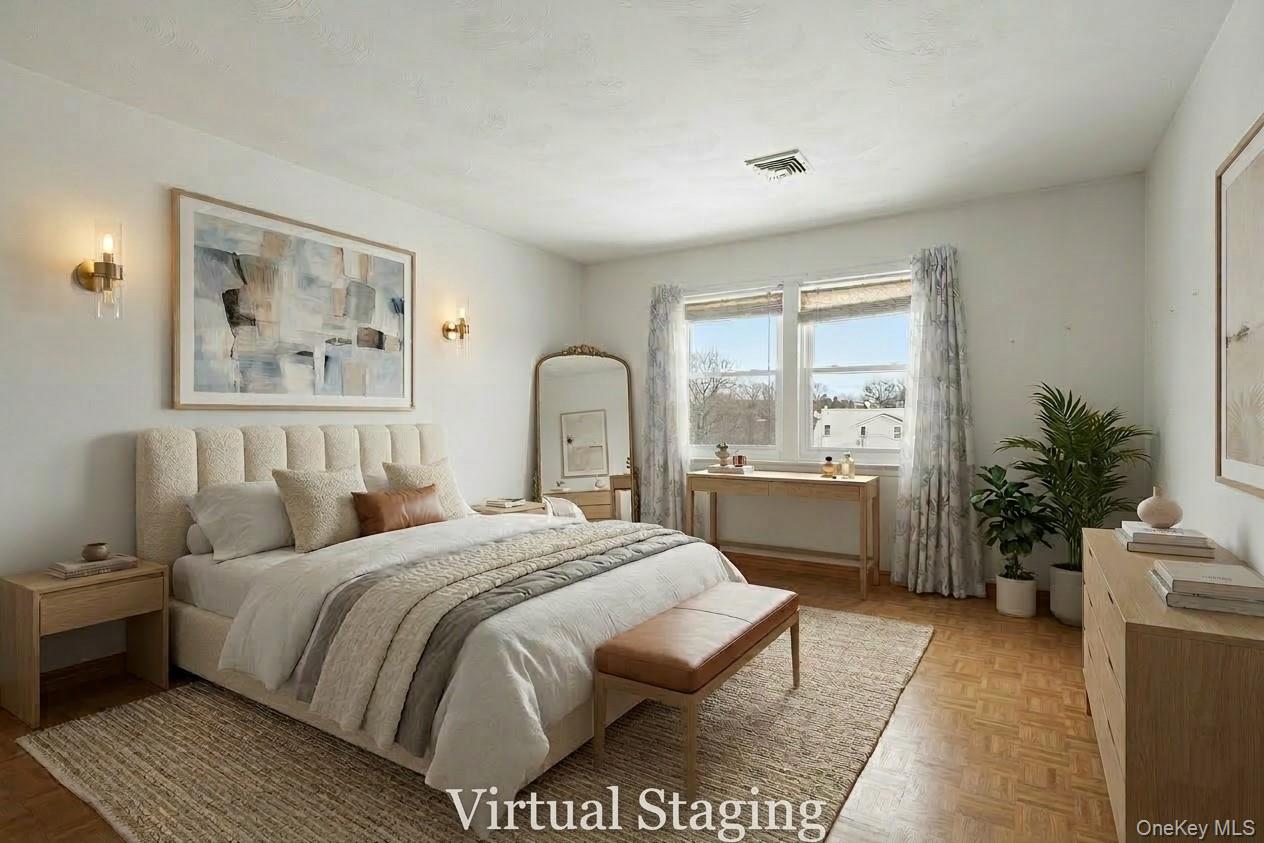 #17 photo, 21 Apple Blossom Lane, מחוז סאפוק East Patchogue , NY 11772