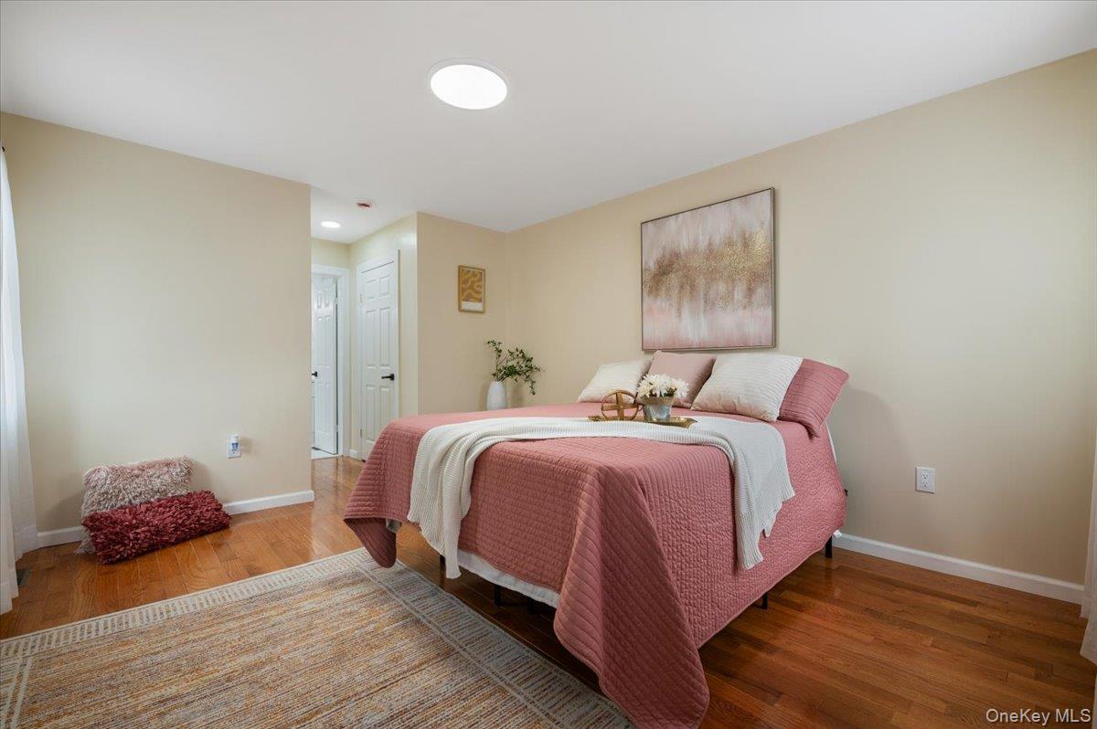 #10 photo, 143-61 230th Street, קווינס Laurelton , NY 11413