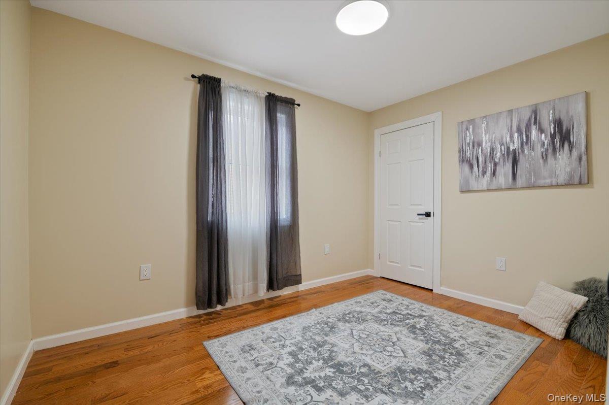 #6 photo, 143-61 230th Street, קווינס Laurelton , NY 11413