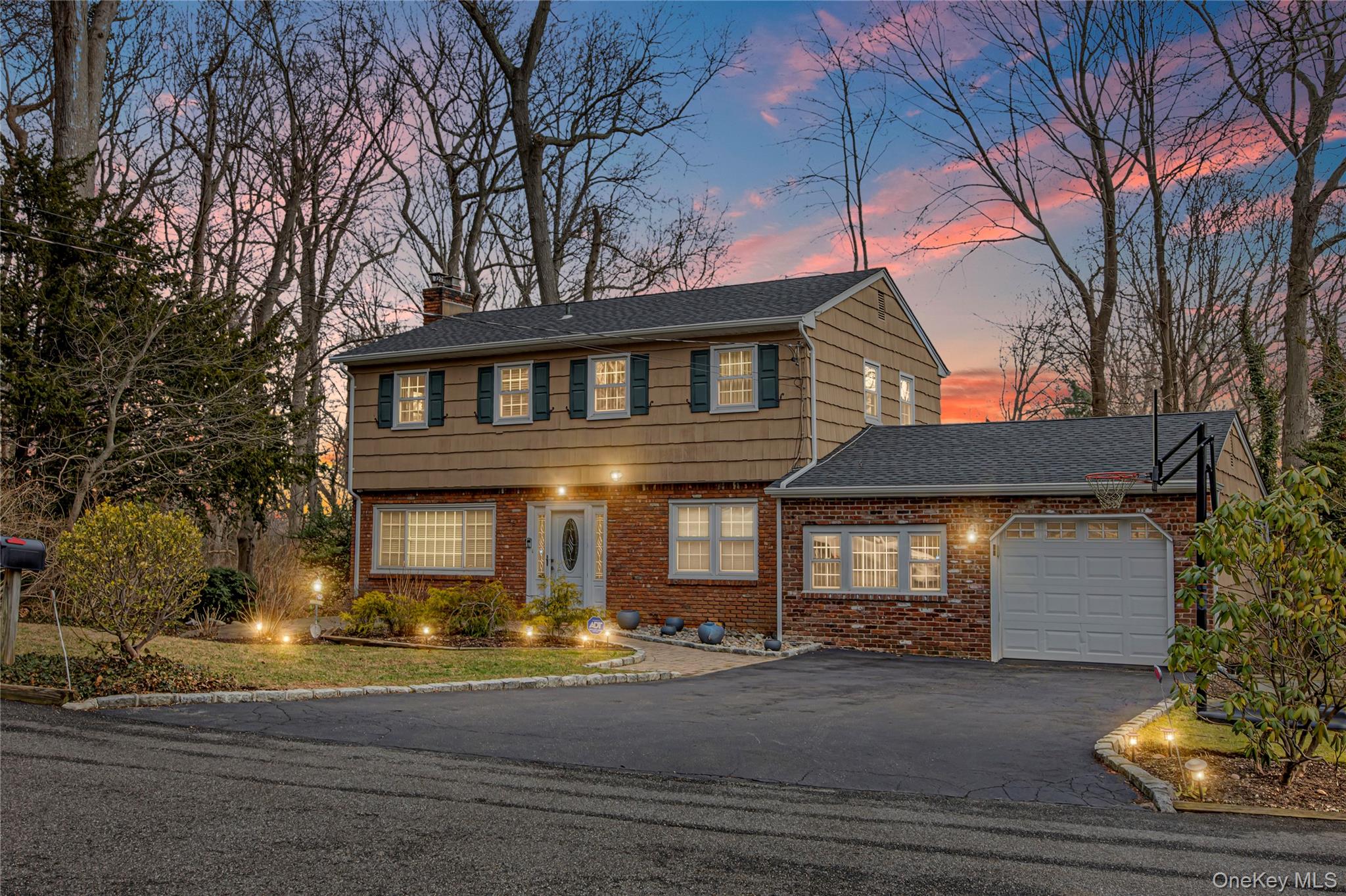 #1 photo, 35 High Hills Lane, Huntington Station , NY 11746