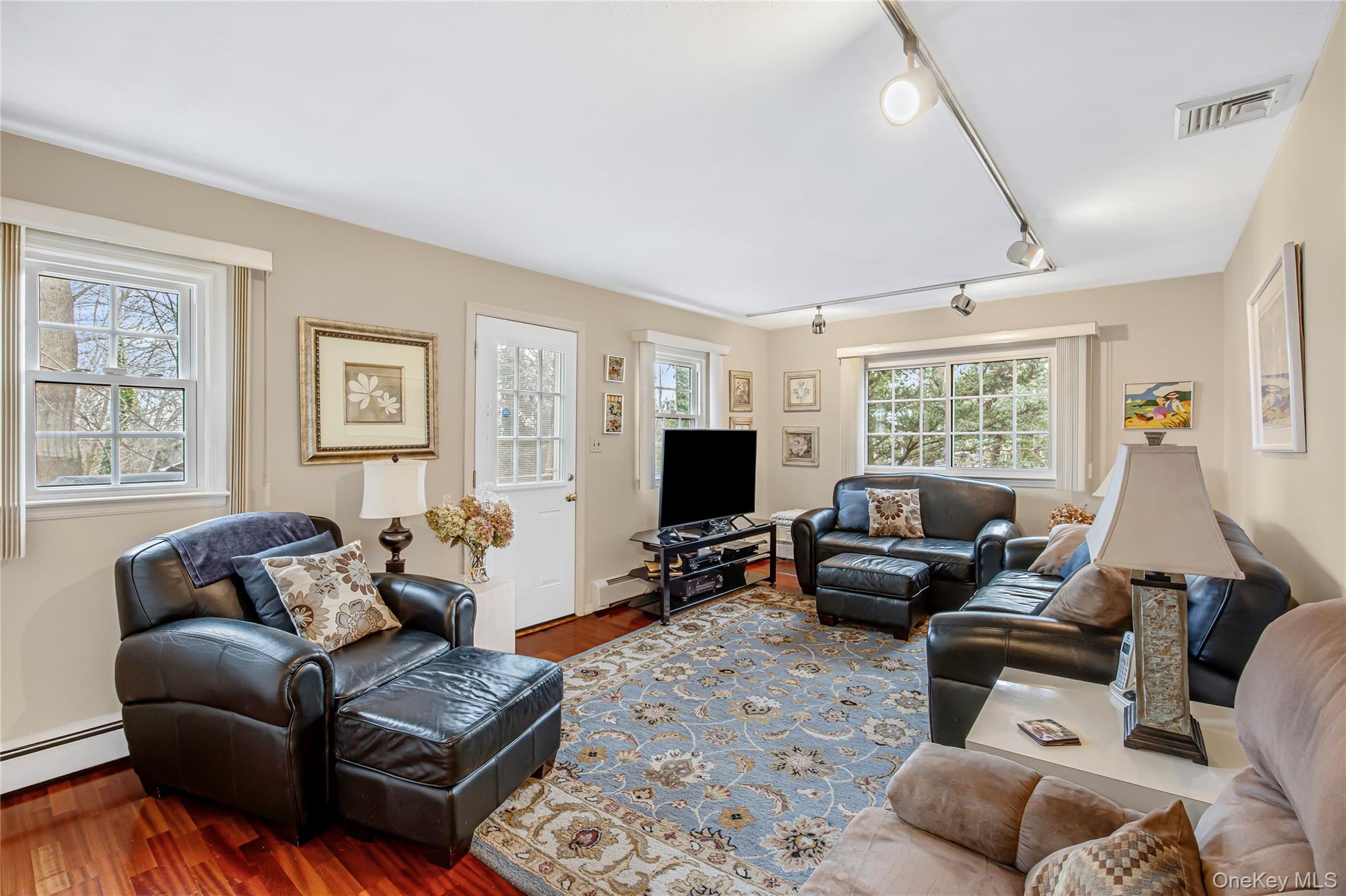 #15 photo, 35 High Hills Lane, Huntington Station , NY 11746