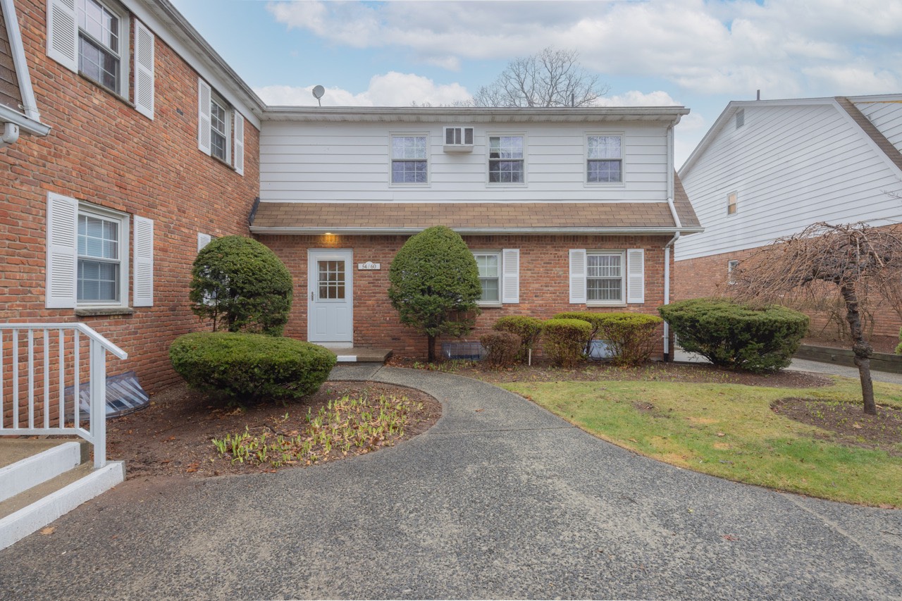 #18 photo, 54 Parkside Drive, Suffern , NY 10901