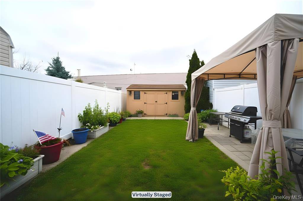 #15 photo, 6204 62nd Road, Куинс ‖ Middle Village , NY 11379