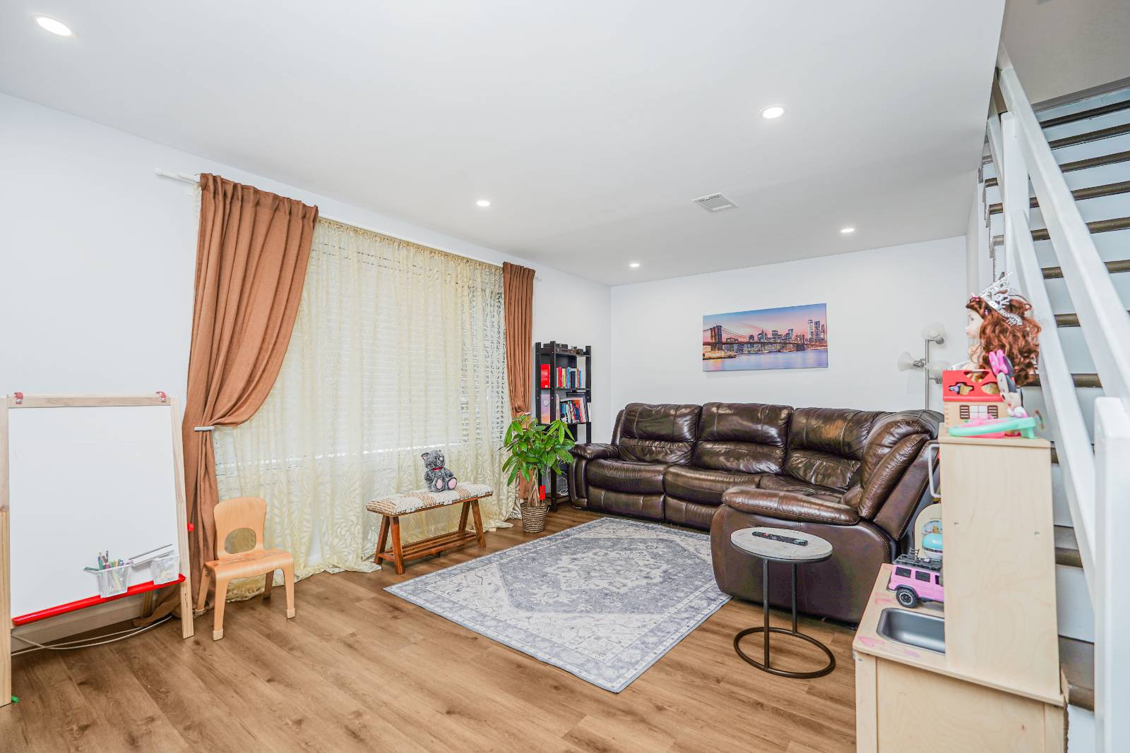 #15 photo, 82 Belmar Dr W, סטטן איילנד Staten Island , NY 10314