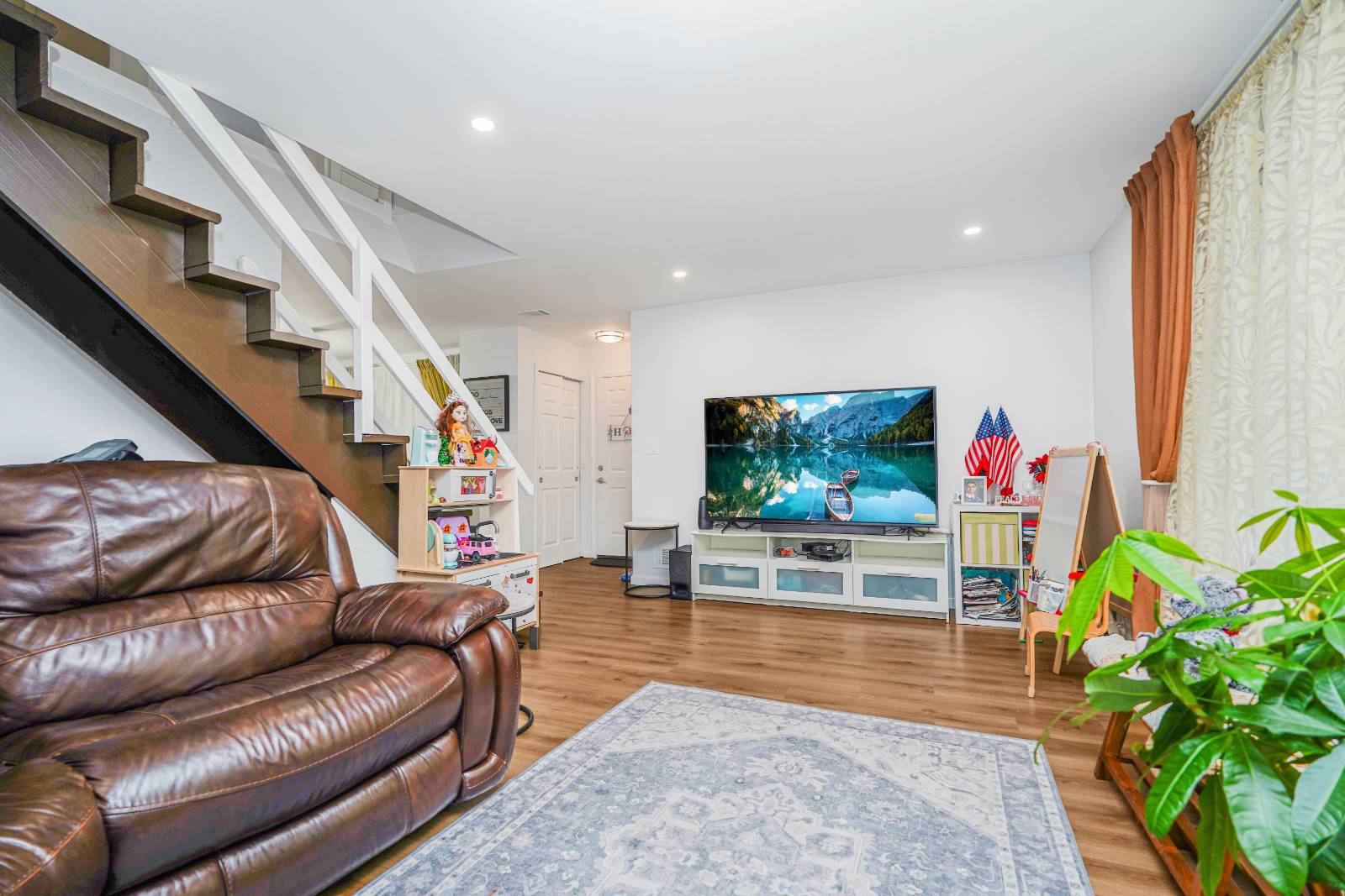 #16 photo, 82 Belmar Dr W, סטטן איילנד Staten Island , NY 10314