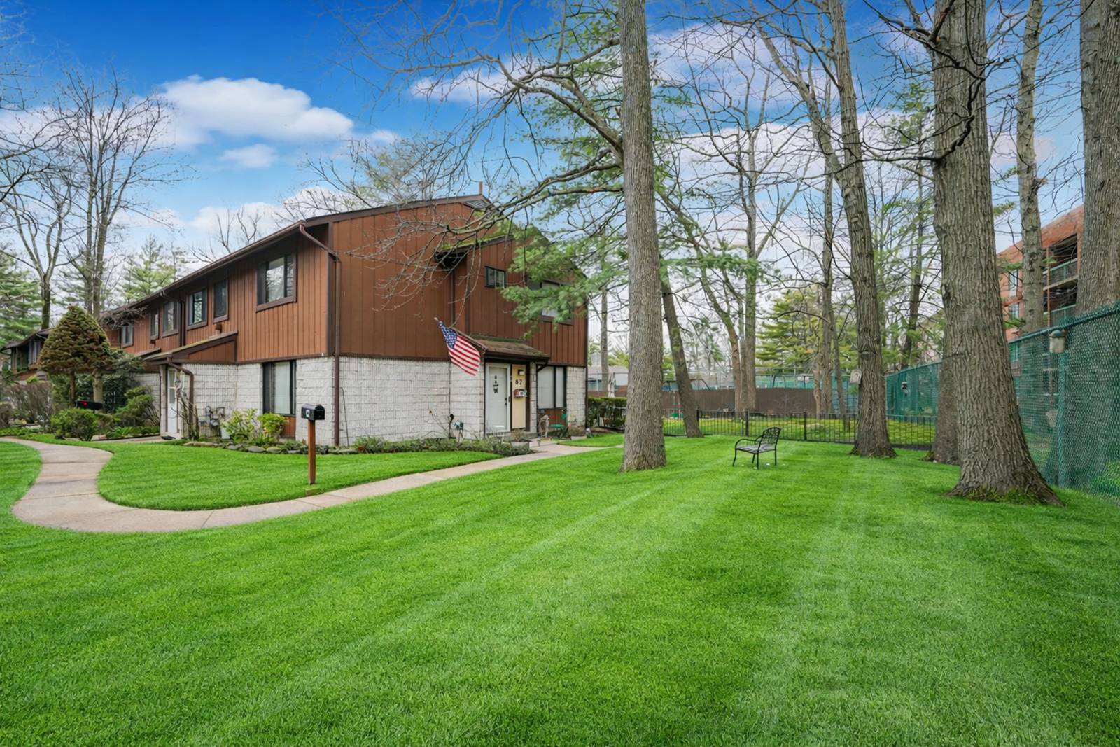 #3 photo, 82 Belmar Dr W, סטטן איילנד Staten Island , NY 10314