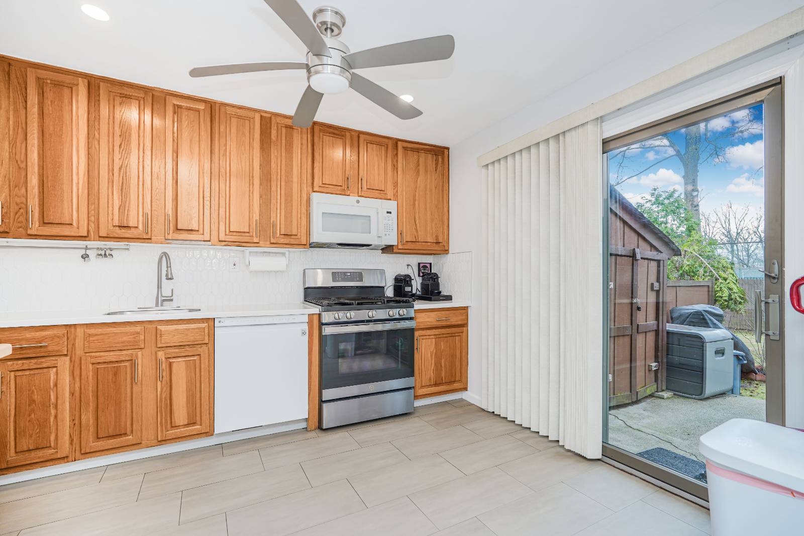 #7 photo, 82 Belmar Dr W, סטטן איילנד Staten Island , NY 10314