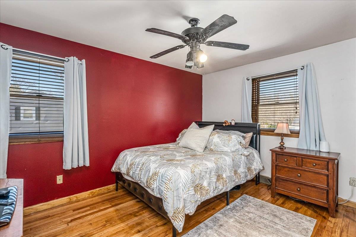 #17 photo, 4 Andover Pl, 东长岛 亨廷顿 Huntington , NY 11743