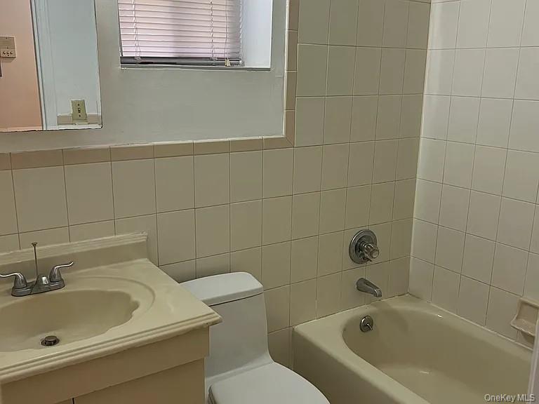 #10 photo, 4222 163rd Street, Flushing , NY 11358