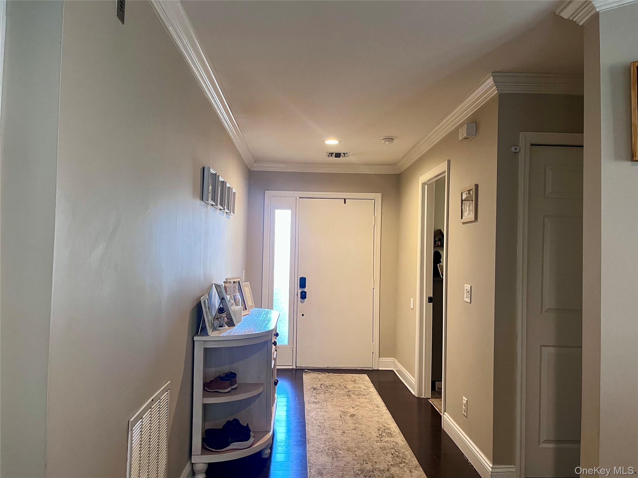 #2 photo, 35 Vista Drive, Manorville , NY 11949