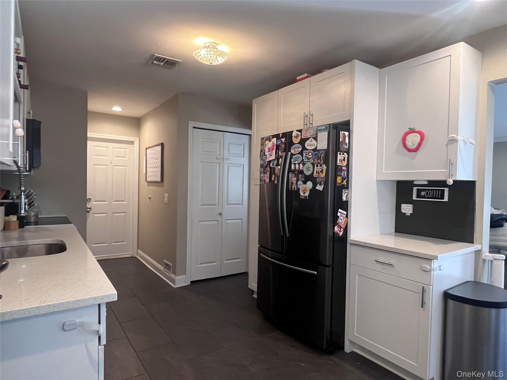 #7 photo, 35 Vista Drive, Manorville , NY 11949