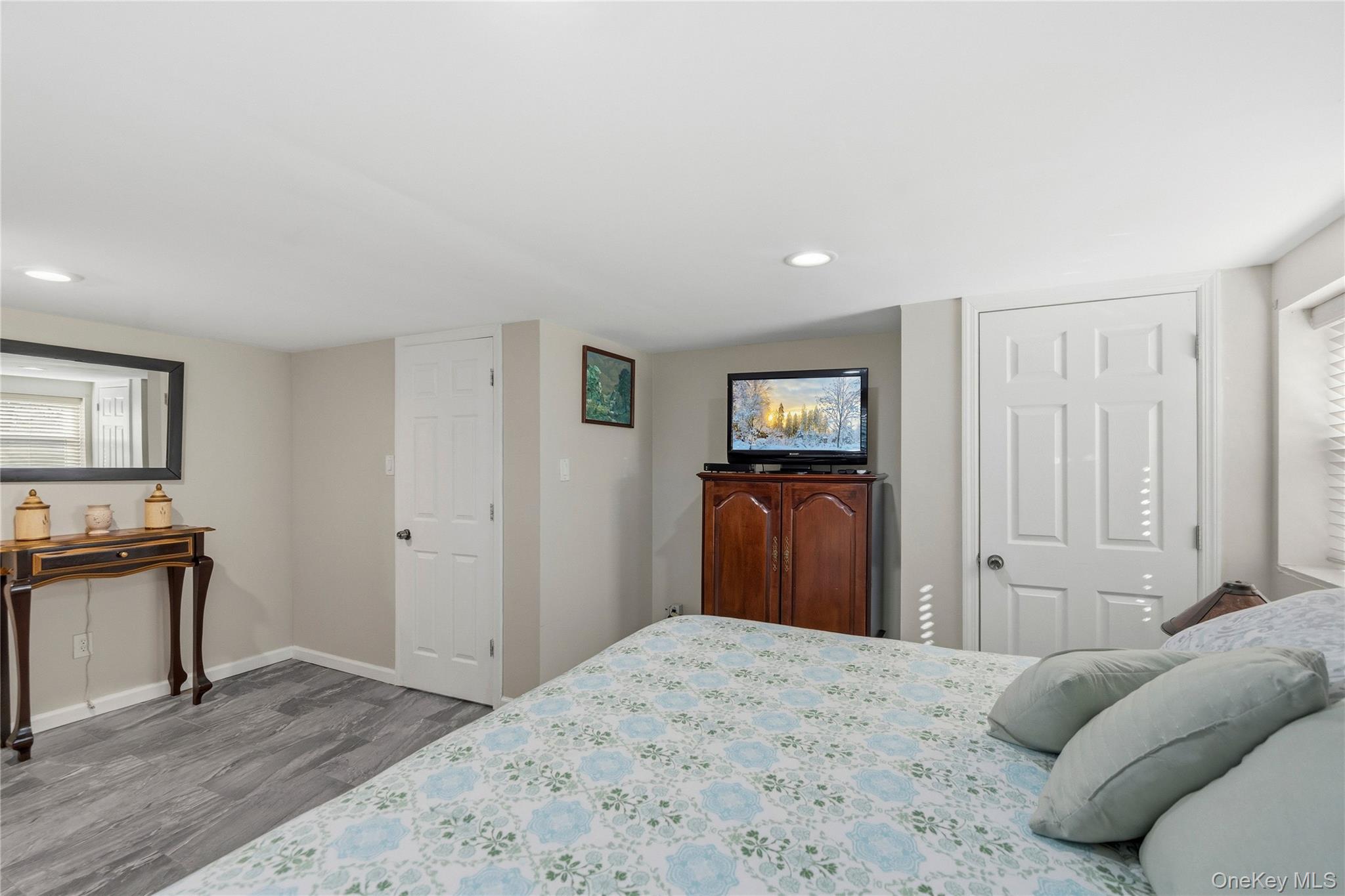 #20 photo, 70 Forest Road, ناسو Valley Stream , NY 11581