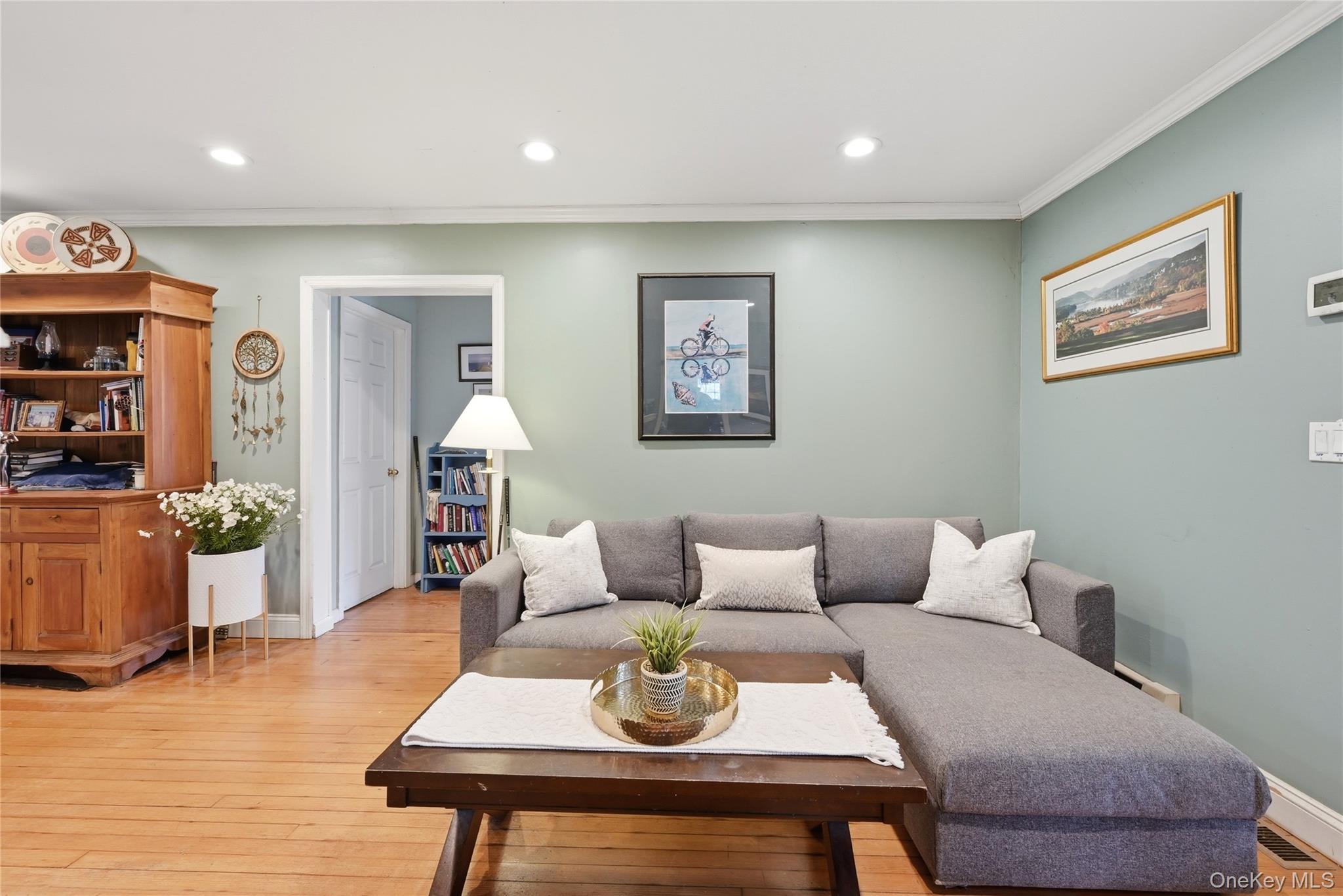 #18 photo, 21 King Street, Hampton Bays , NY 11946