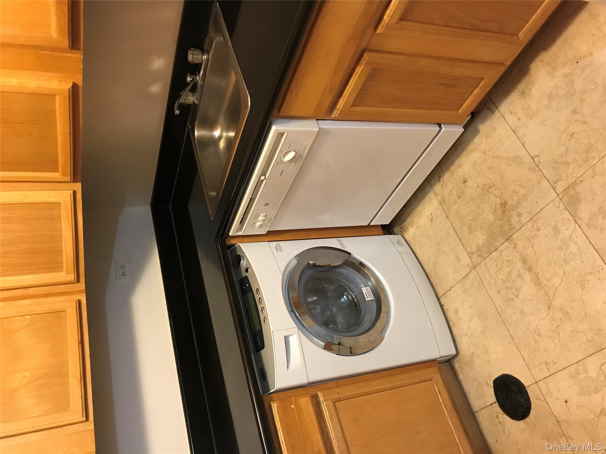 #1 photo, 14144 84th Road, Куинс ‖ Jamaica , NY 11435